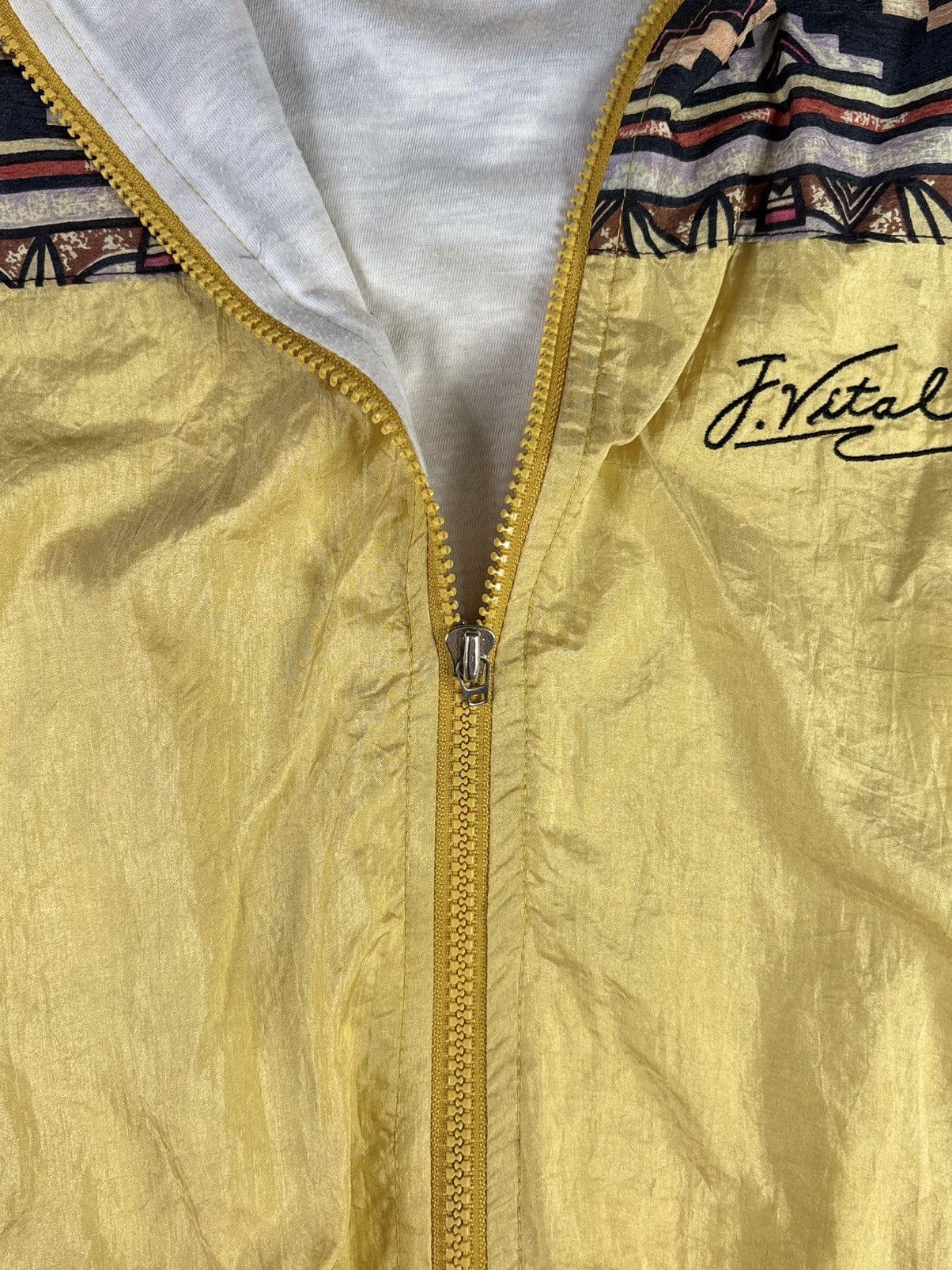 Vintage Vintage 90s Aztec style Windbreaker | $45 Size US M / EU 48-50 / 2 - 5 Thumbnail