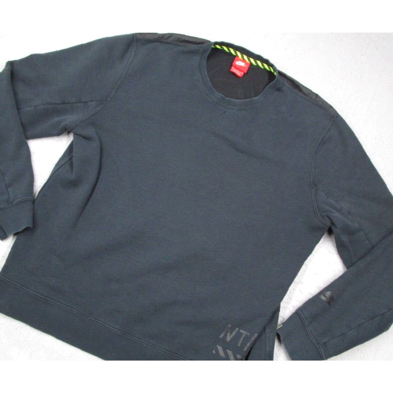 Nike Nike Track Field Crew Neck Sweatshirt Mens Extra Large Black Size US XL / EU 56 / 4 - 2 Thumbnail