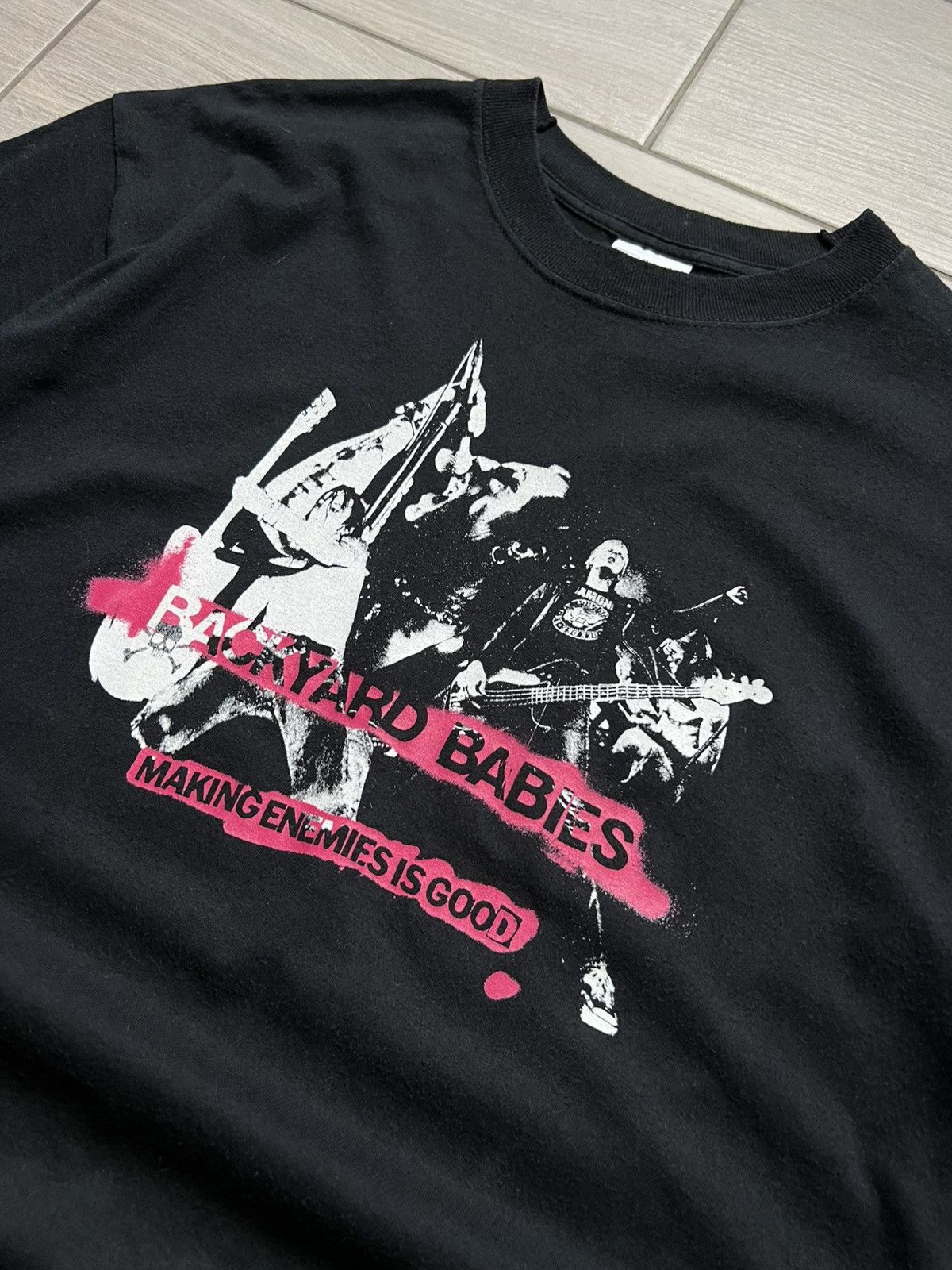 Band Tees Vintage 90s BACKYARD BABIES Swedish Rock Band Shirt Size US L / EU 52-54 / 3 - 6 Thumbnail