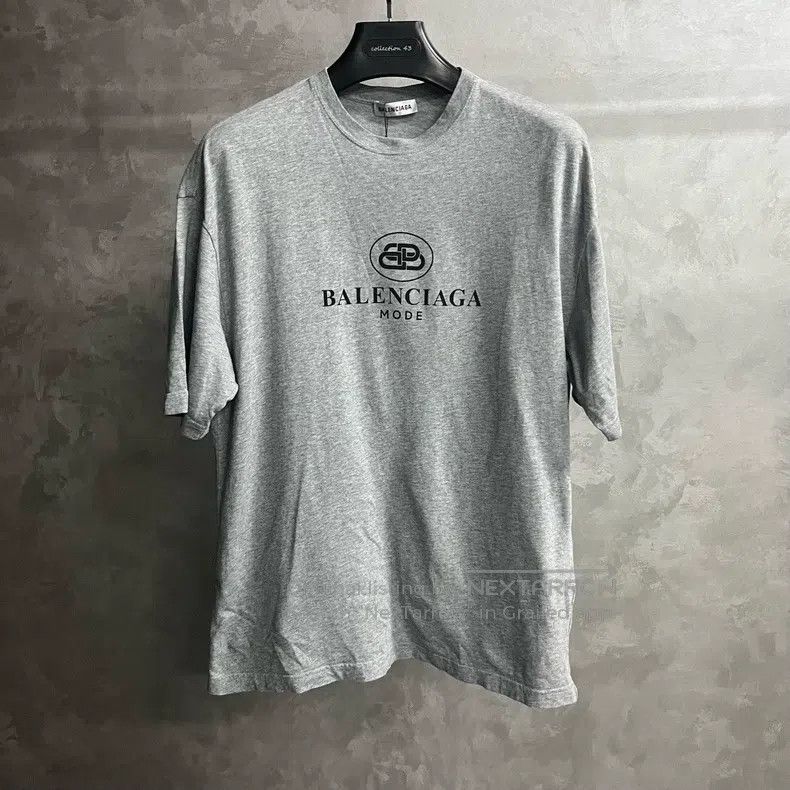 Balenciaga Balenciaga Grey letter print casual round neck short-sleev Size US XS / EU 42 / 0 - 1 Thumbnail