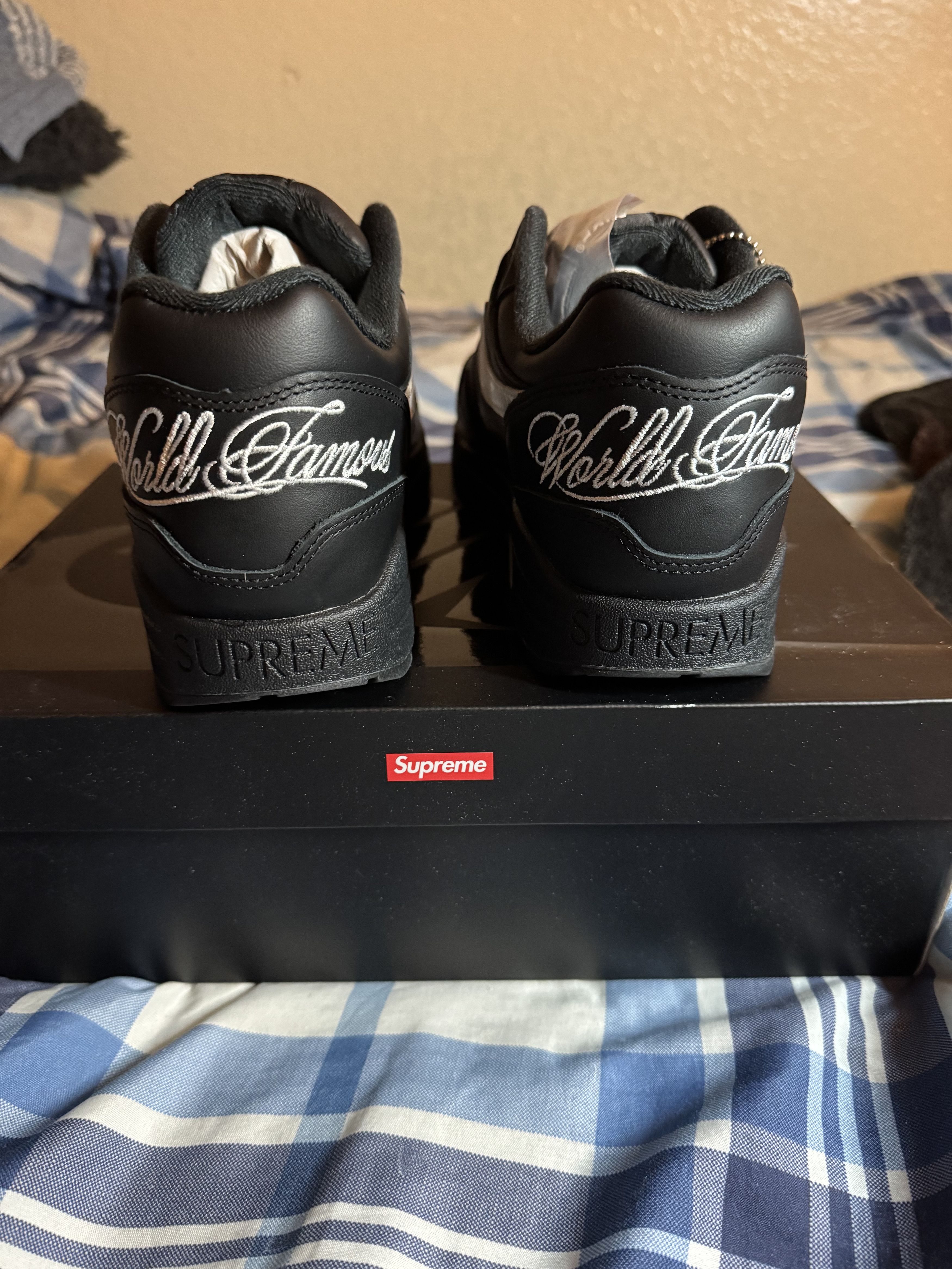 Nike × Supreme Nike Air Max 1 '87 SP Size US 10.5 / EU 43-44 - 2 Thumbnail