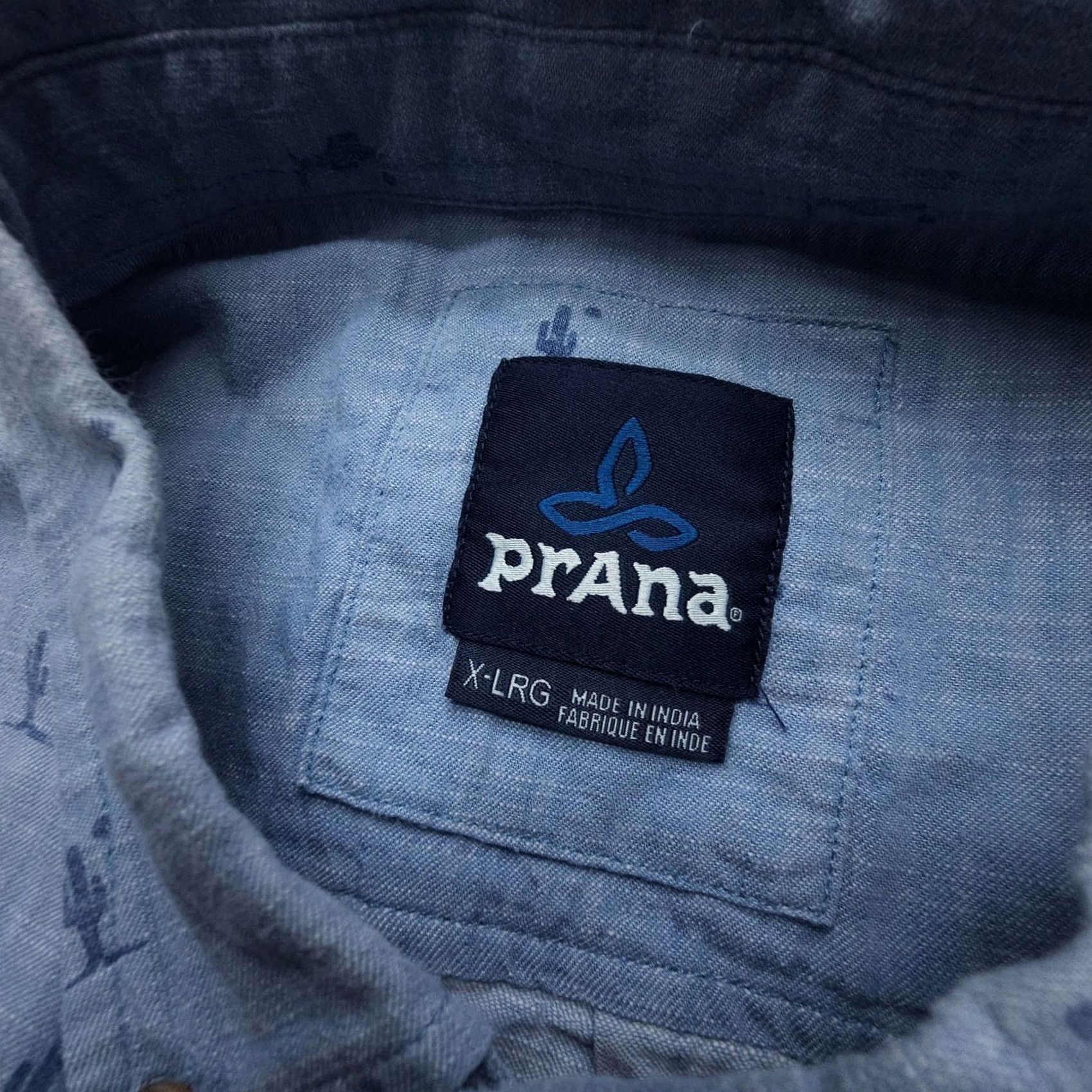 Prana prAna Broderick Short Sleeve Shirt Chambray Cactus Print Mens XL Organic Cotton Size US XL / EU 56 / 4 - 5 Thumbnail