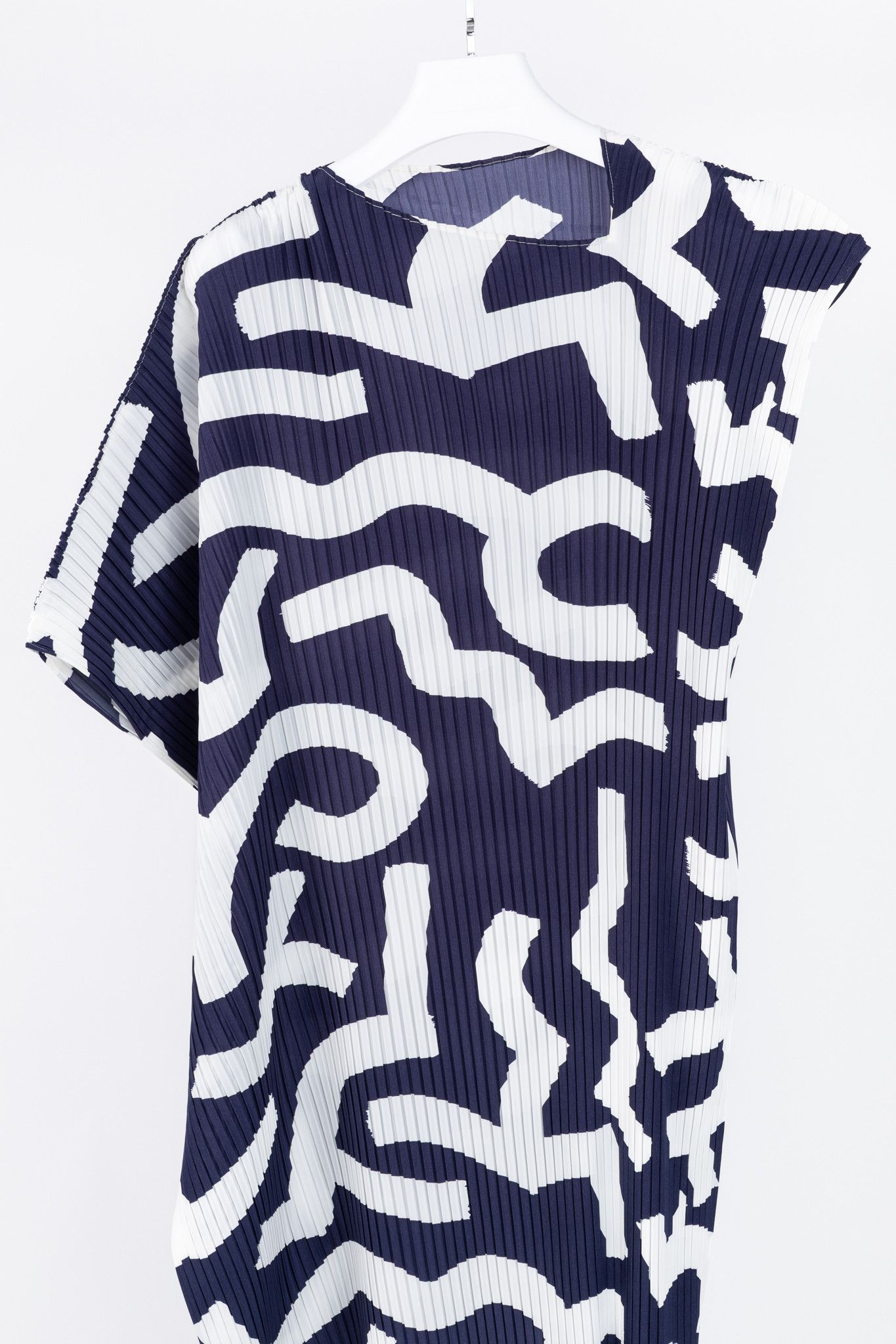 Issey Miyake Issey Miyake AW20 Accordion Pleated Geometric Maxi Dress Size ONE SIZE - 3 Thumbnail