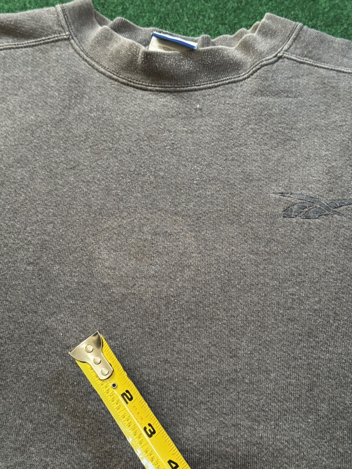 Reebok Vintage 90s Reebok FADED Gray Lrg Sporty Grunge Sweatshirt Size US L / EU 52-54 / 3 - 7 Thumbnail