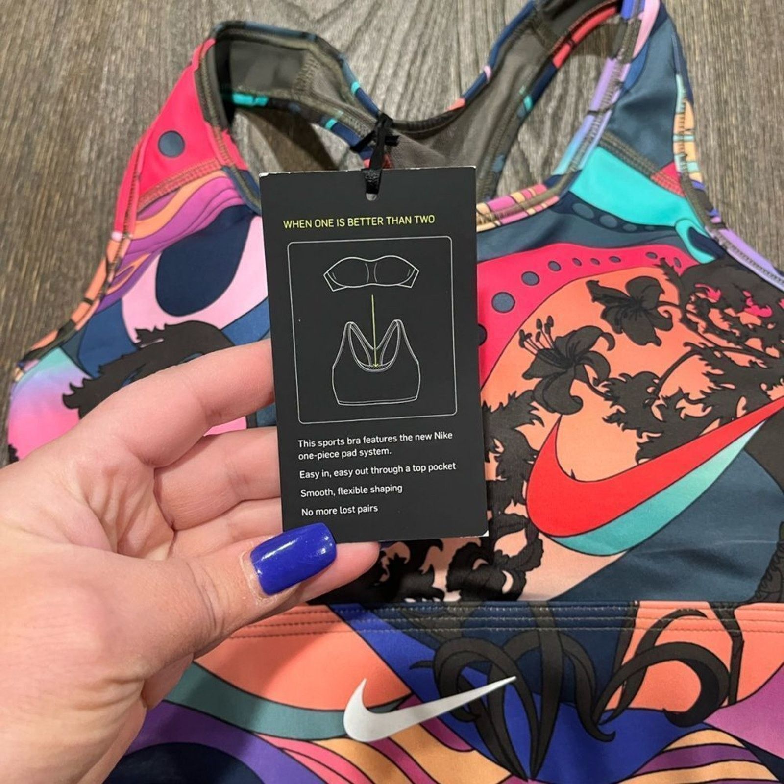 Nike NWT Nike Swoosh Icon Clash Longline Printed Sports Bra Sz S Size S / US 4 / IT 40 - 5 Thumbnail