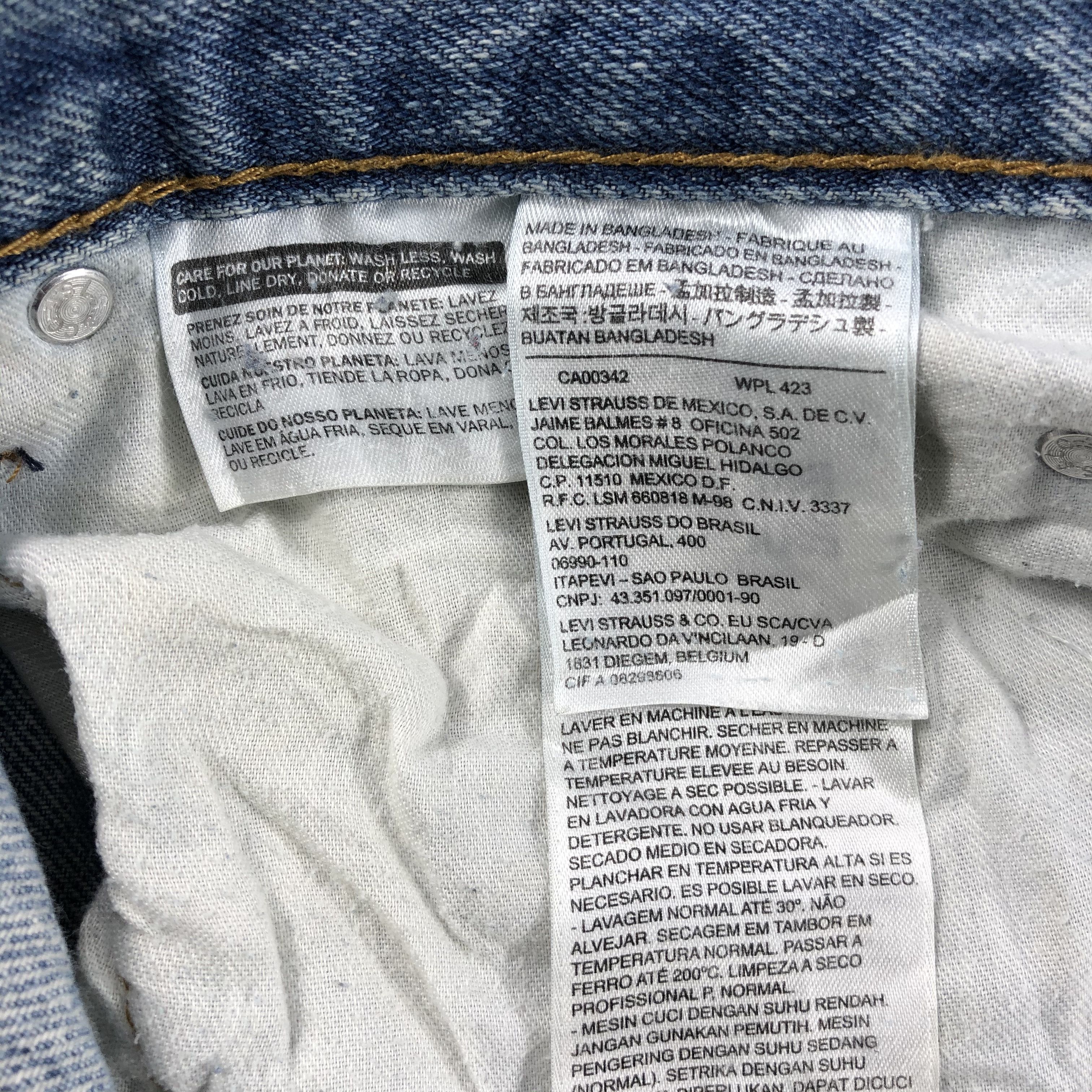 Levi's Vintage Blue Wash Levis 516 Jeans-J1666 Size US 35 - 10 Thumbnail