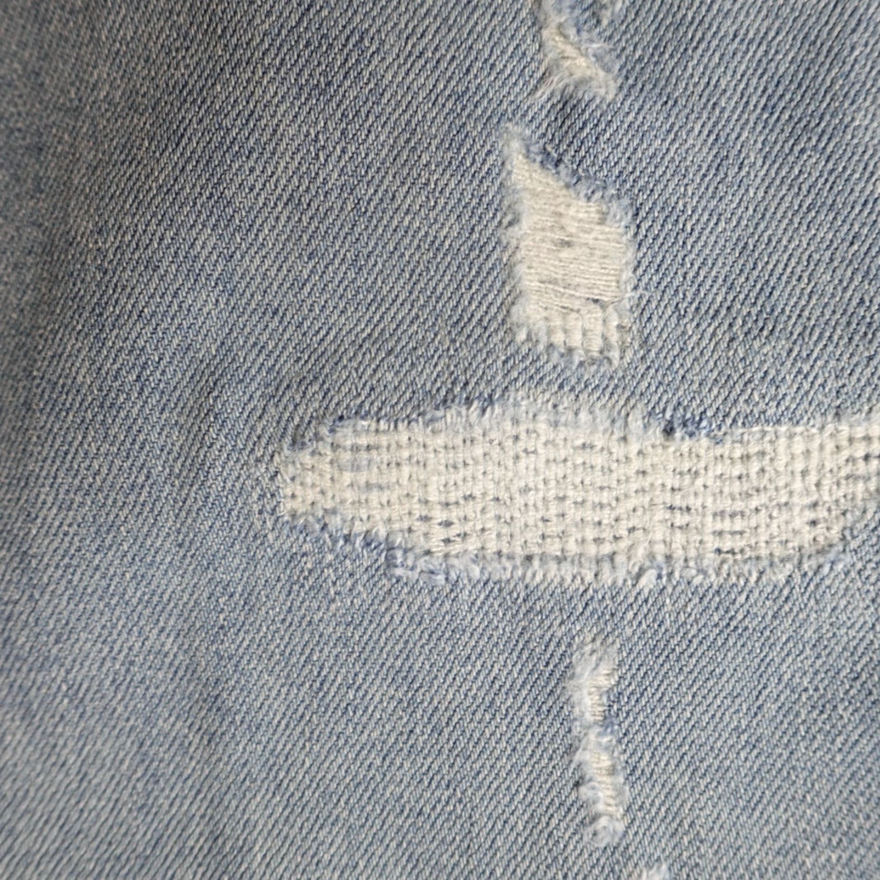 Uniqlo Uniqlo Jeans 31 x 31 Blue Slim Straight Kaihara Denim Distressed NEW Size US 31 - 6 Thumbnail