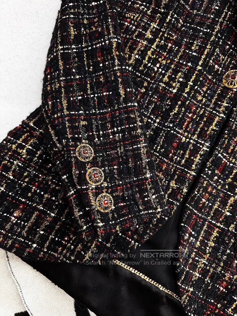 Chanel Chanel 19A Egyptian series black and gold jacket Size XS / US 0-2 / IT 36-38 - 4 Thumbnail