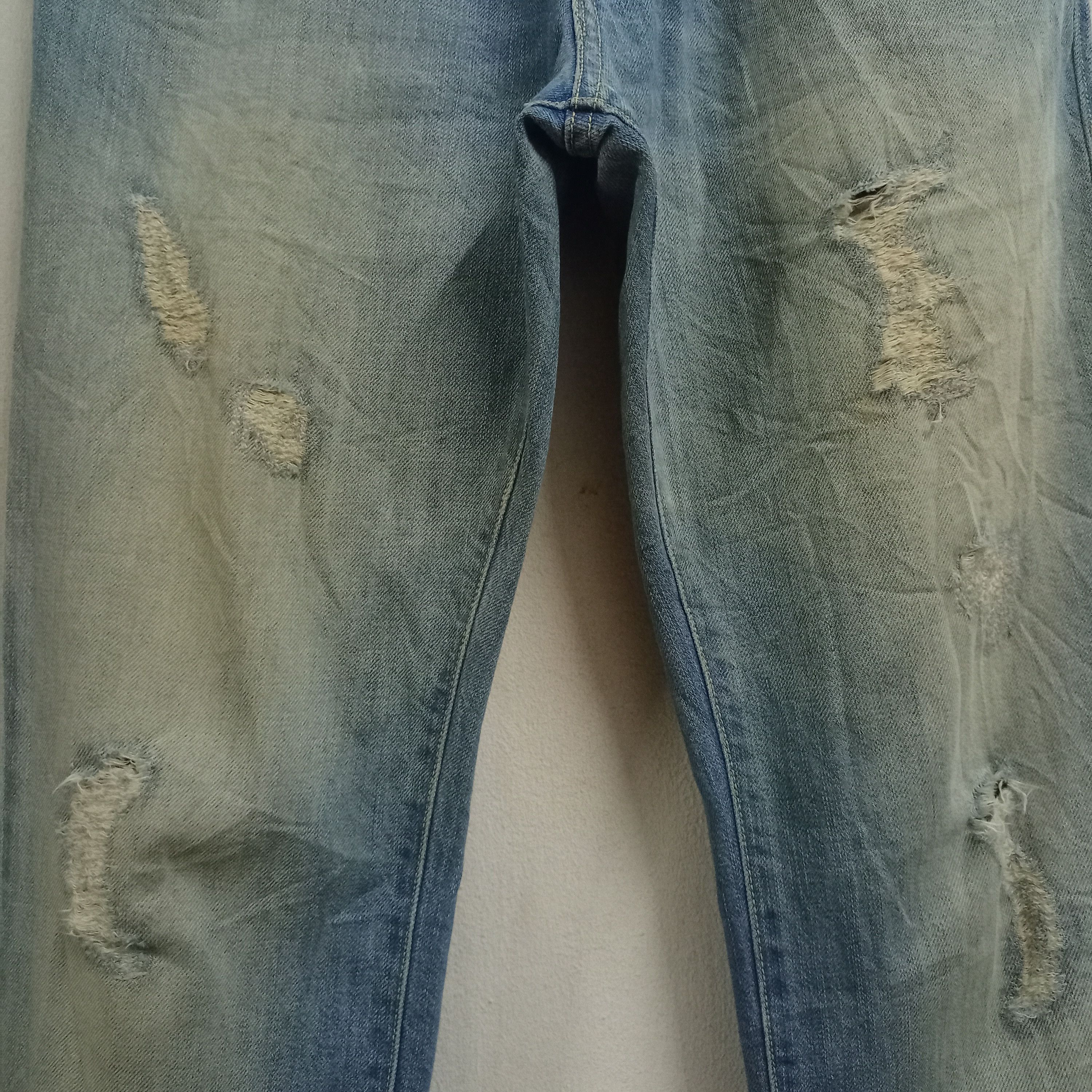 Japanese Brand Vintage Japanese Brand Blue Wash Distressed Style Jeans Size US 31 - 5 Thumbnail