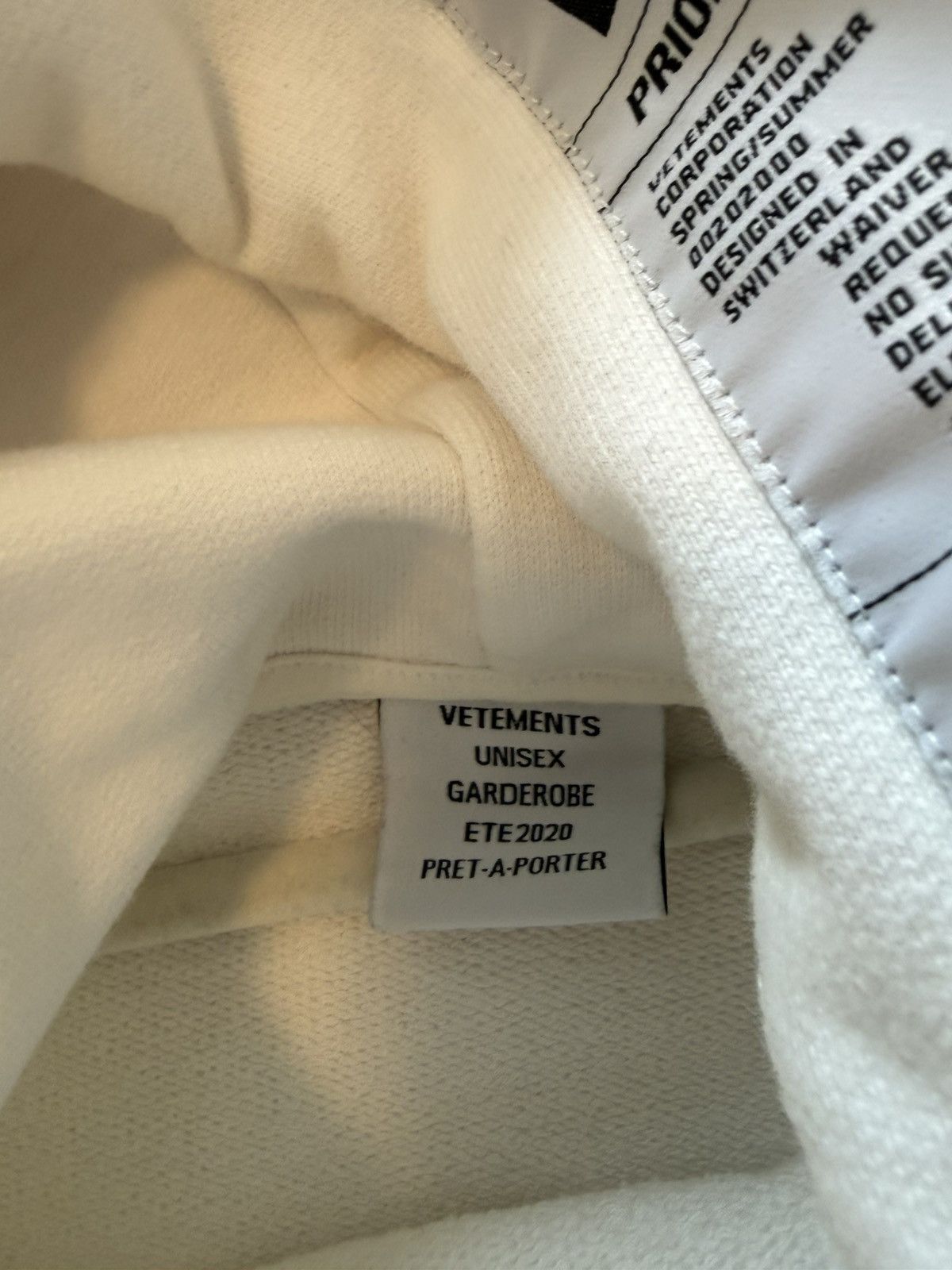 Vetements Vetements Shipping Label Hoodie (White) Size US S / EU 44-46 / 1 - 4 Thumbnail