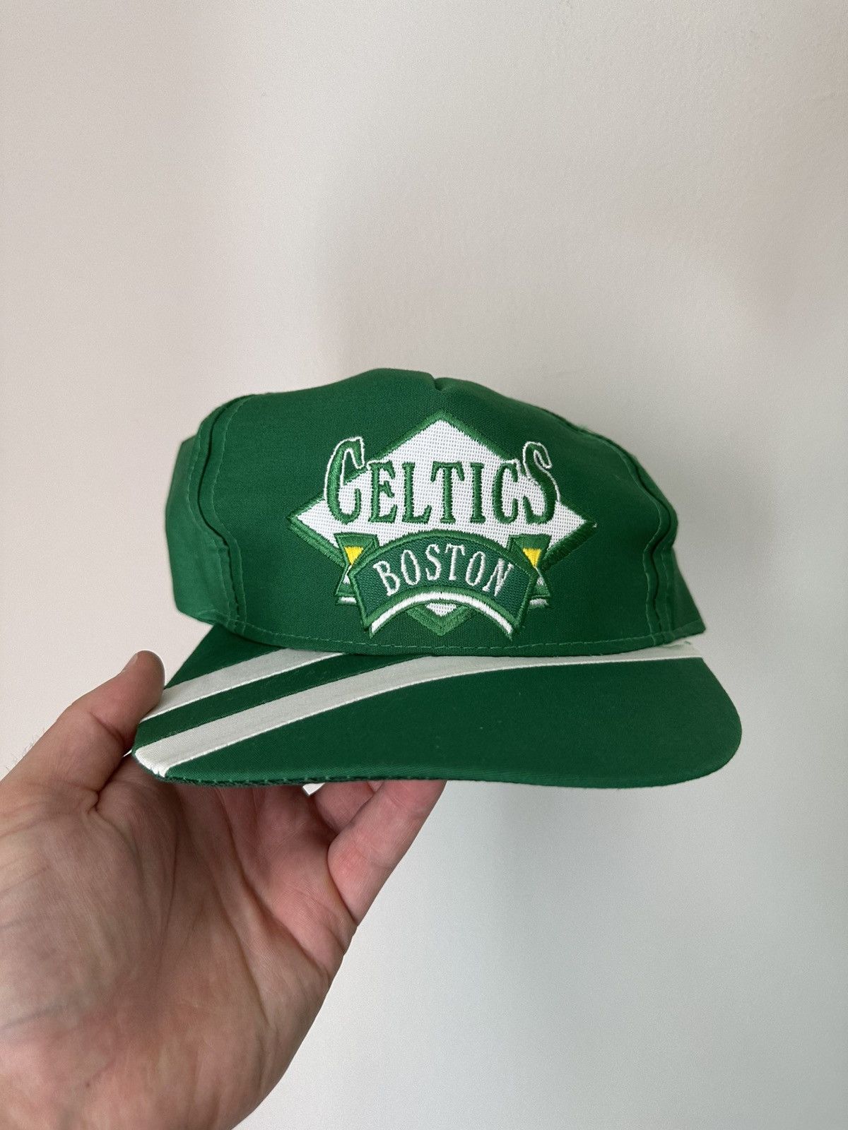 NBA × Vintage Vintage Boston Celtics Snapback Hat Size ONE SIZE - 1 Thumbnail
