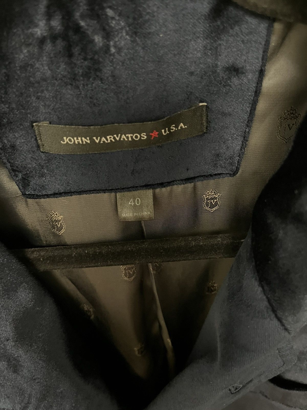 John Varvatos Velvet Dinner Jacket With Leather Trim. Medium Size US M / EU 48-50 / 2 - 8 Thumbnail