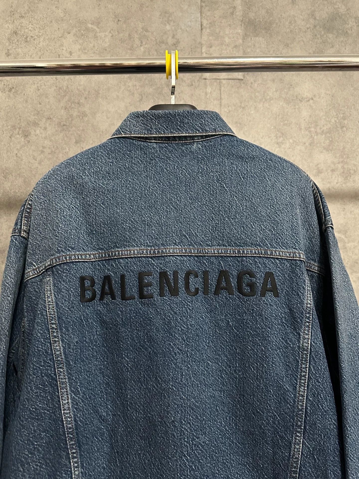 Balenciaga Balenciaga Embroidered Logo Denim Jacket Size US M / EU 48-50 / 2 - 5 Thumbnail