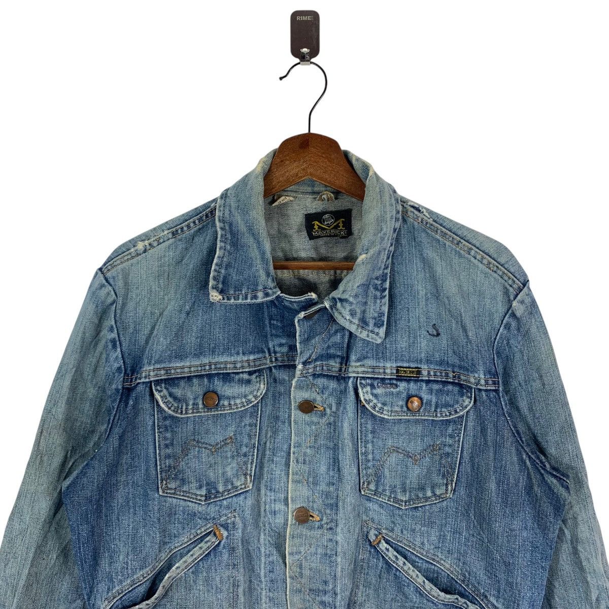 Vintage VINTAGE MAVERICK DISTRESSED DENIM TRUCKER JACKET Size US S / EU 44-46 / 1 - 4 Thumbnail