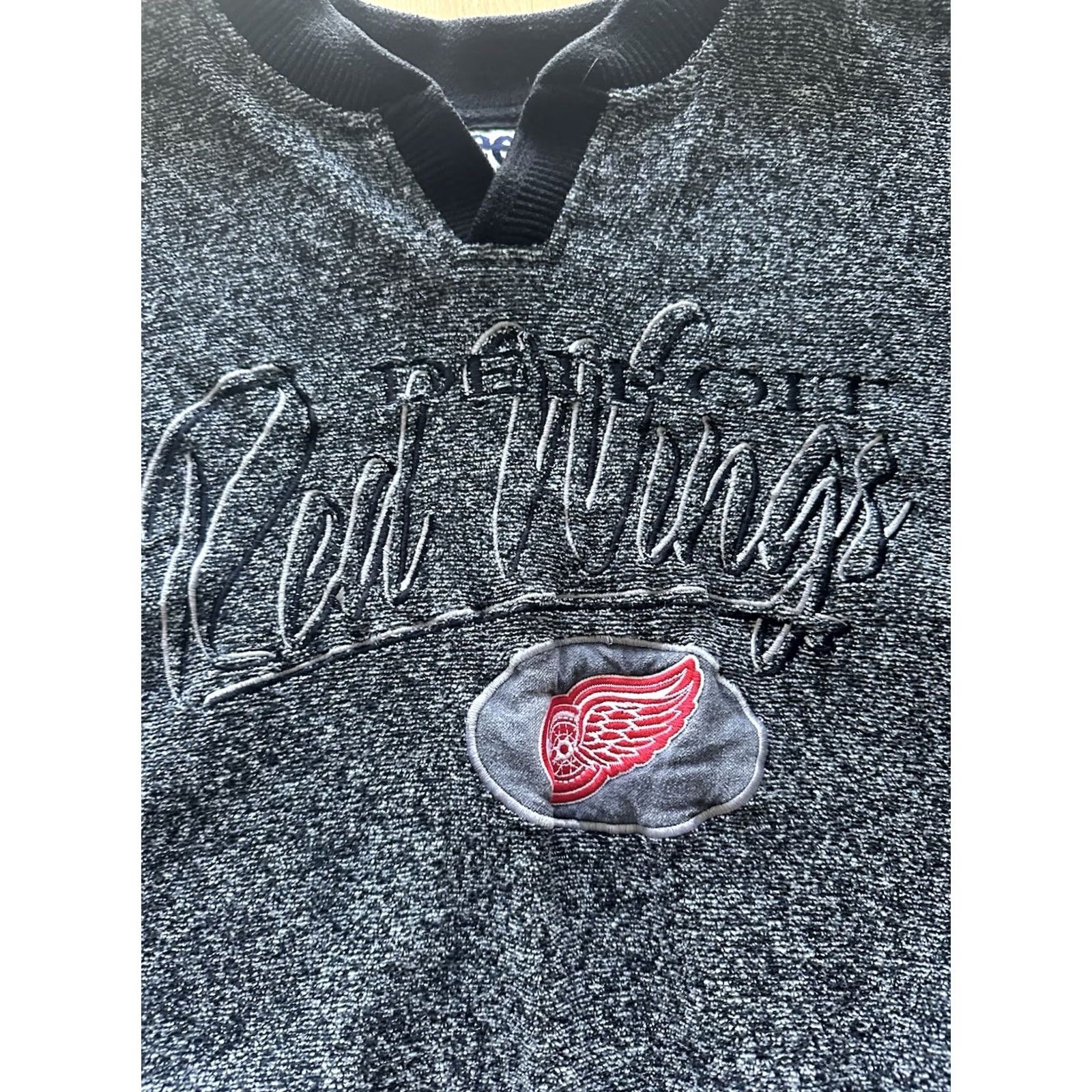 Lee VINTAGE 90s Detroit Red Wings Lee Sweatshirt Embroidered NHL Hockey Gray XXL Men Crew Neck Pullover Sweatshirt Size US XXL / EU 58 / 5 - 2 Thumbnail