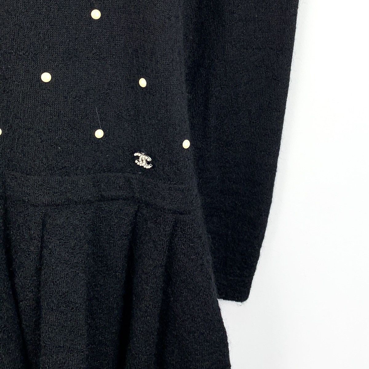 Chanel Chanel Black Beaded Mohair Round Neck Wrecking Style Dress Size XS / US 0-2 / IT 36-38 - 5 Thumbnail