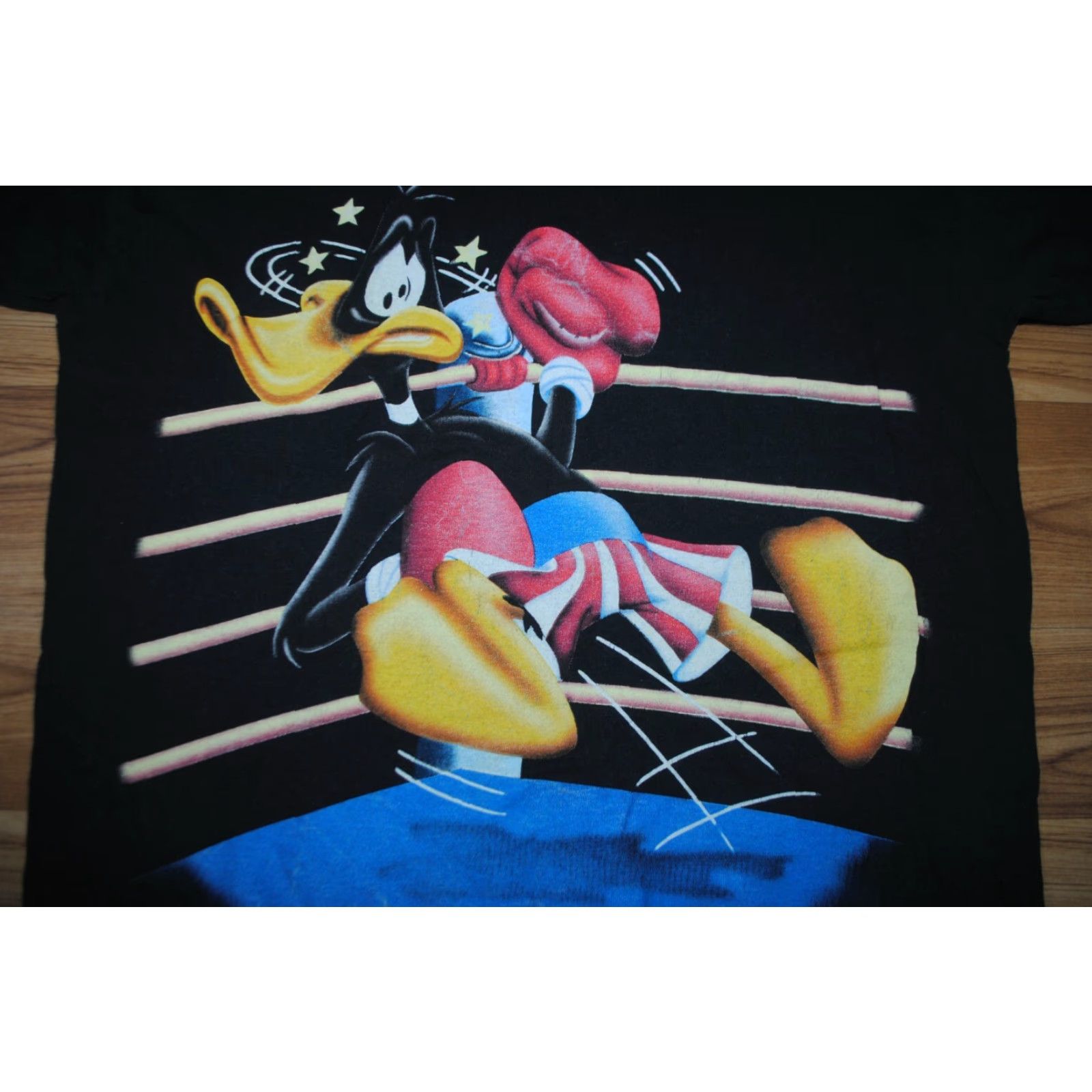 Vintage VINTAGE LOONEY TUNES 1999 DAFFY DUCK BOXING ELMI BLACK SINGLE STITCH SHIRT SMALL Size US S / EU 44-46 / 1 - 4 Thumbnail