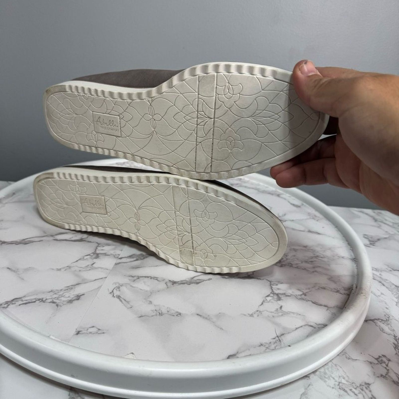 Other Abella Women’s Shoes sz 11 Suede NWOT #H872 Size US 11 / IT 41 - 11 Thumbnail