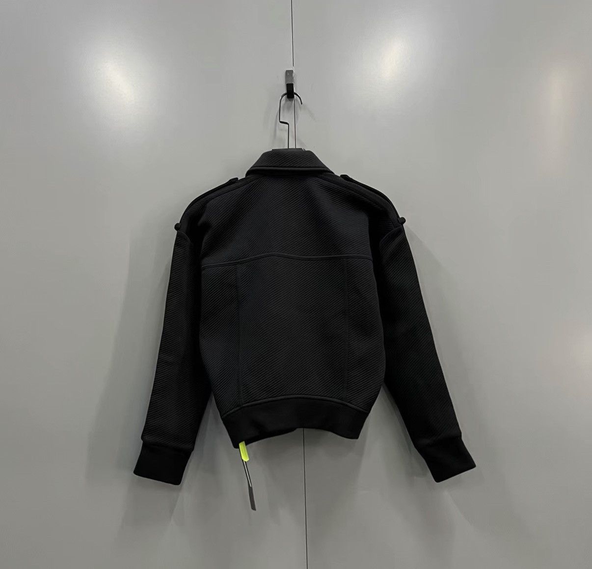 Louis Vuitton Louis Vuitton Black Lapel Jacket J41 Size M / US 6-8 / IT 42-44 - 2 Thumbnail
