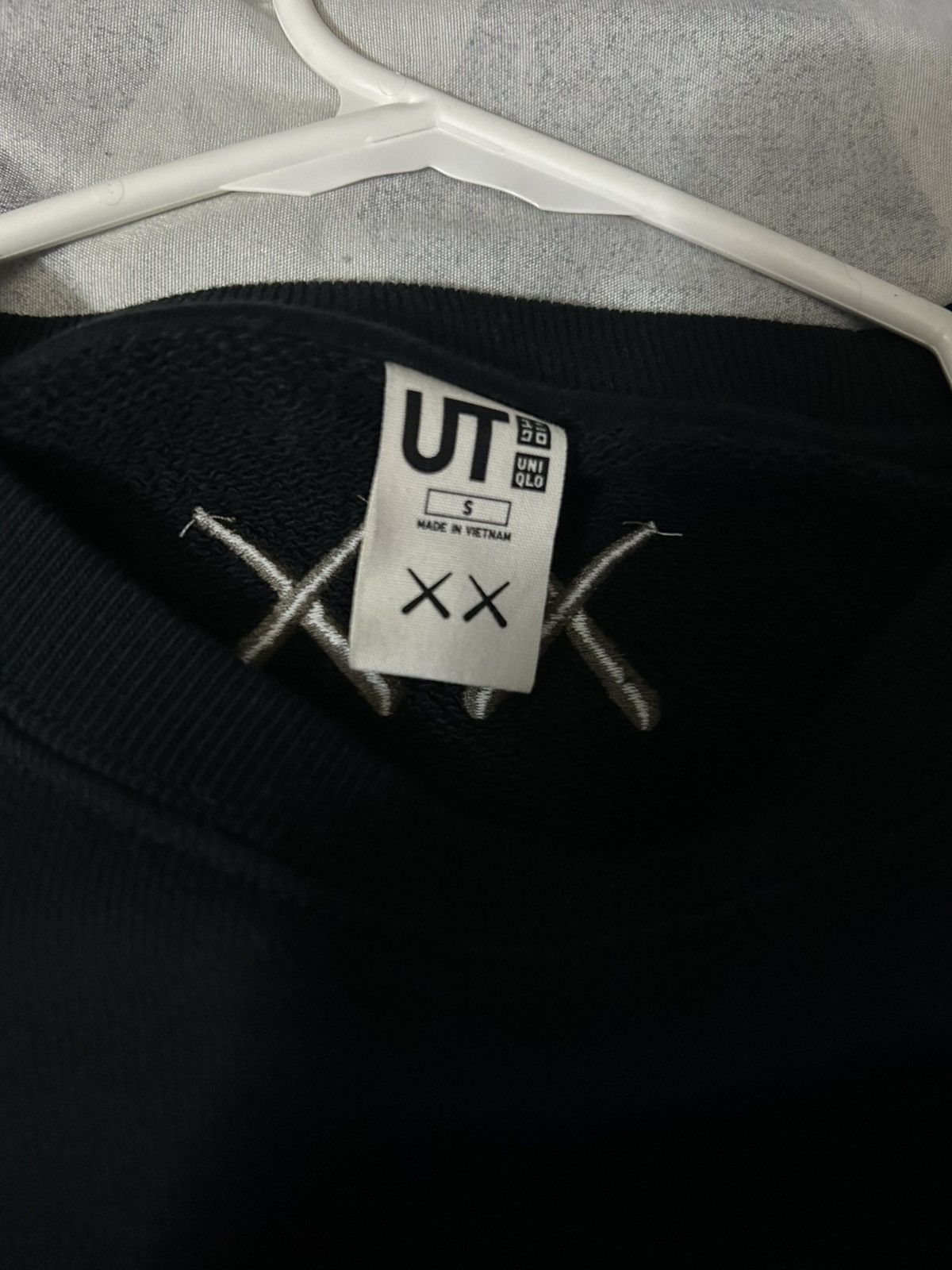 Kaws × Uniqlo KAWS x Uniqlo UT “Companion” Sweatshirt Size US S / EU 44-46 / 1 - 3 Thumbnail