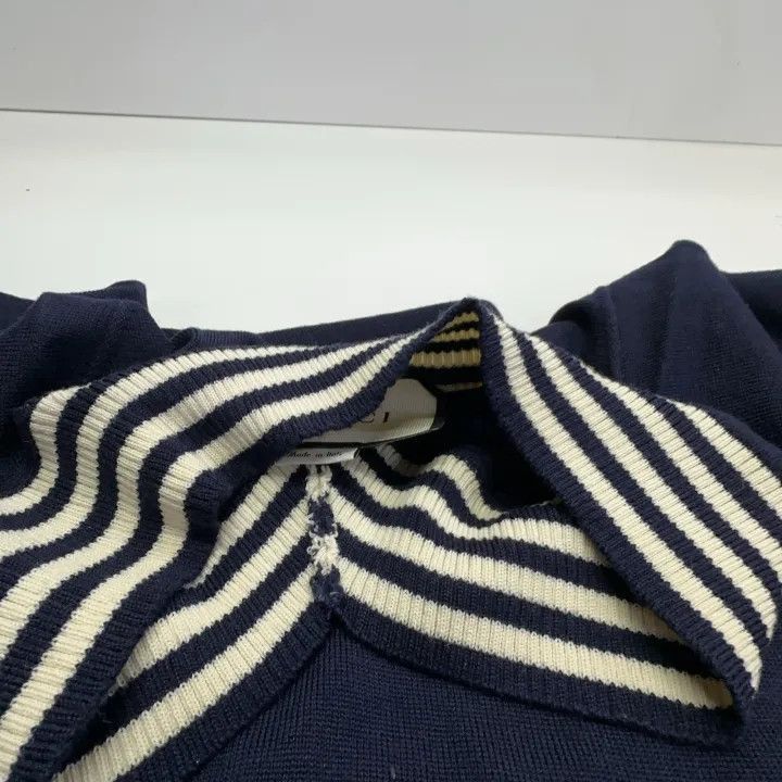 Gucci Gucci Gucci Bee Pattern V-Neck Wool Knit Sweater -2506 Size US L / EU 52-54 / 3 - 6 Thumbnail