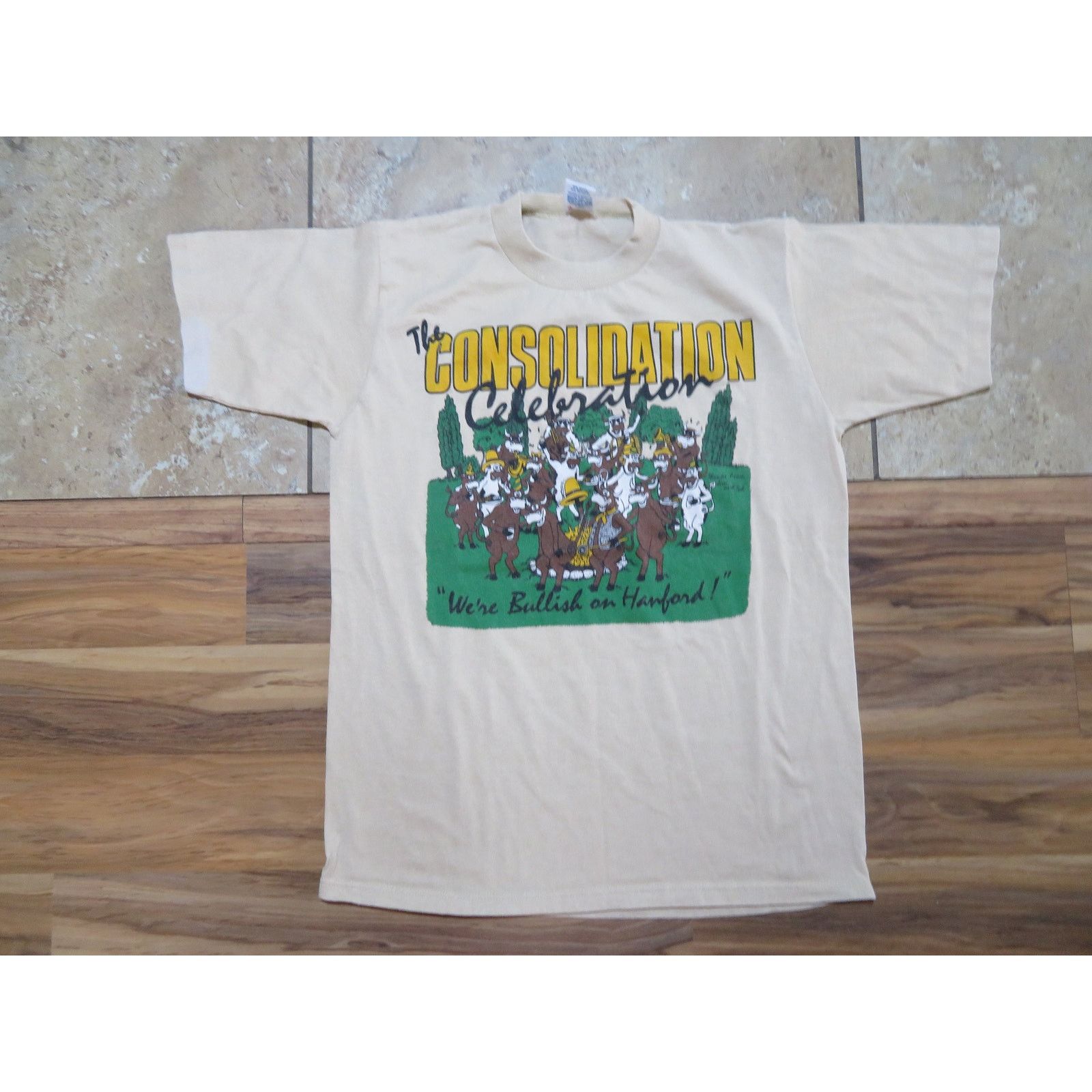 Soffe Consolidation Celebration Bullish on Hanford T-Shirt M 1990s Size US M / EU 48-50 / 2 - 1 Thumbnail