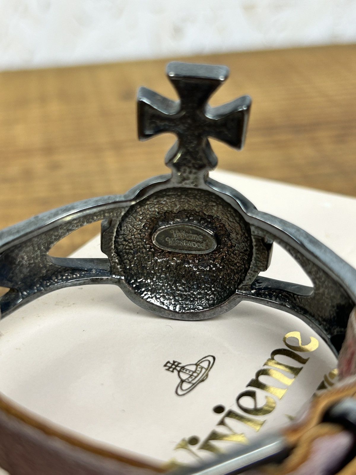 Vivienne Westwood 90s Vivienne Westwood 1996 Rosa Strass Orb Leather Bracelet Size ONE SIZE - 7 Thumbnail