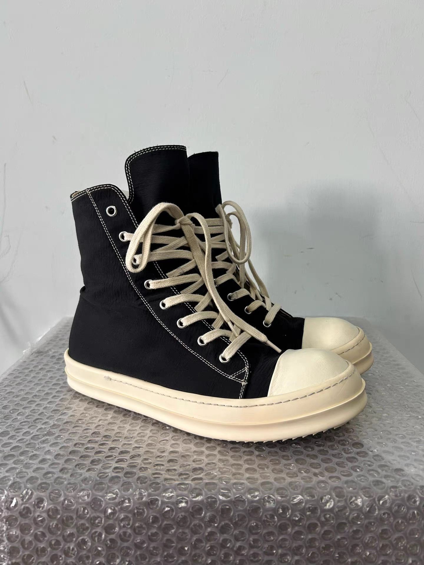 Rick Owens Rick Owens DRKSHDW Converse Style Sneakers Size US 8 / EU 41 - 2 Thumbnail