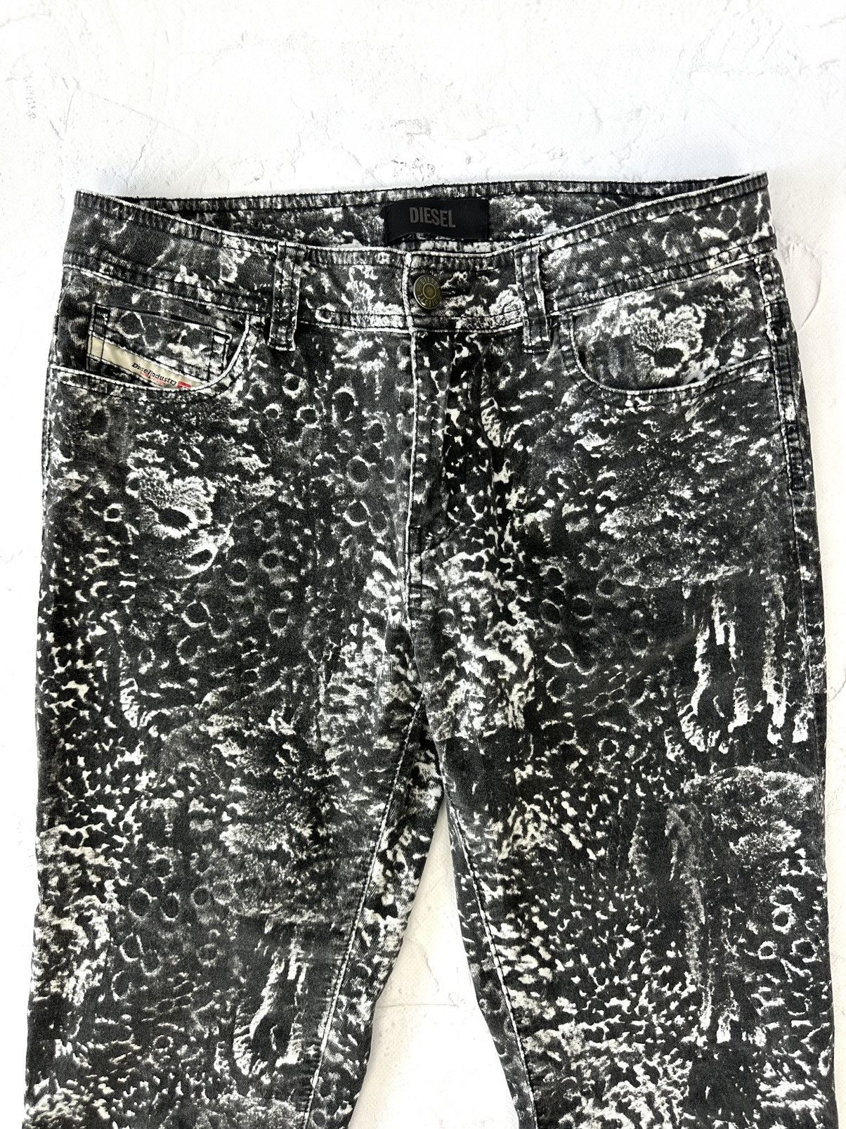 Diesel × Vintage Y2K Diesel Vintage Printed Women’s Jeans Pants Size 28" / US 6 / IT 42 - 4 Thumbnail