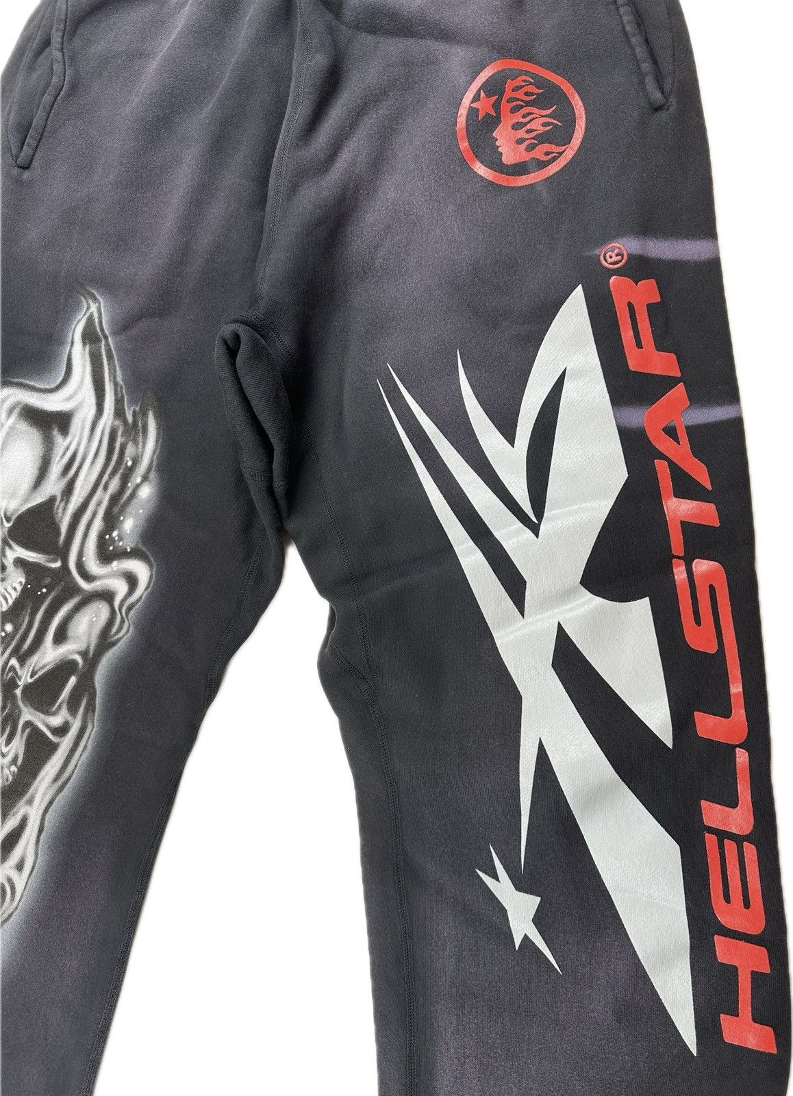 HELLSTAR Hellstar Airbrushed Skull Elastic Sweatpants Size US 34 / EU 50 - 2 Thumbnail