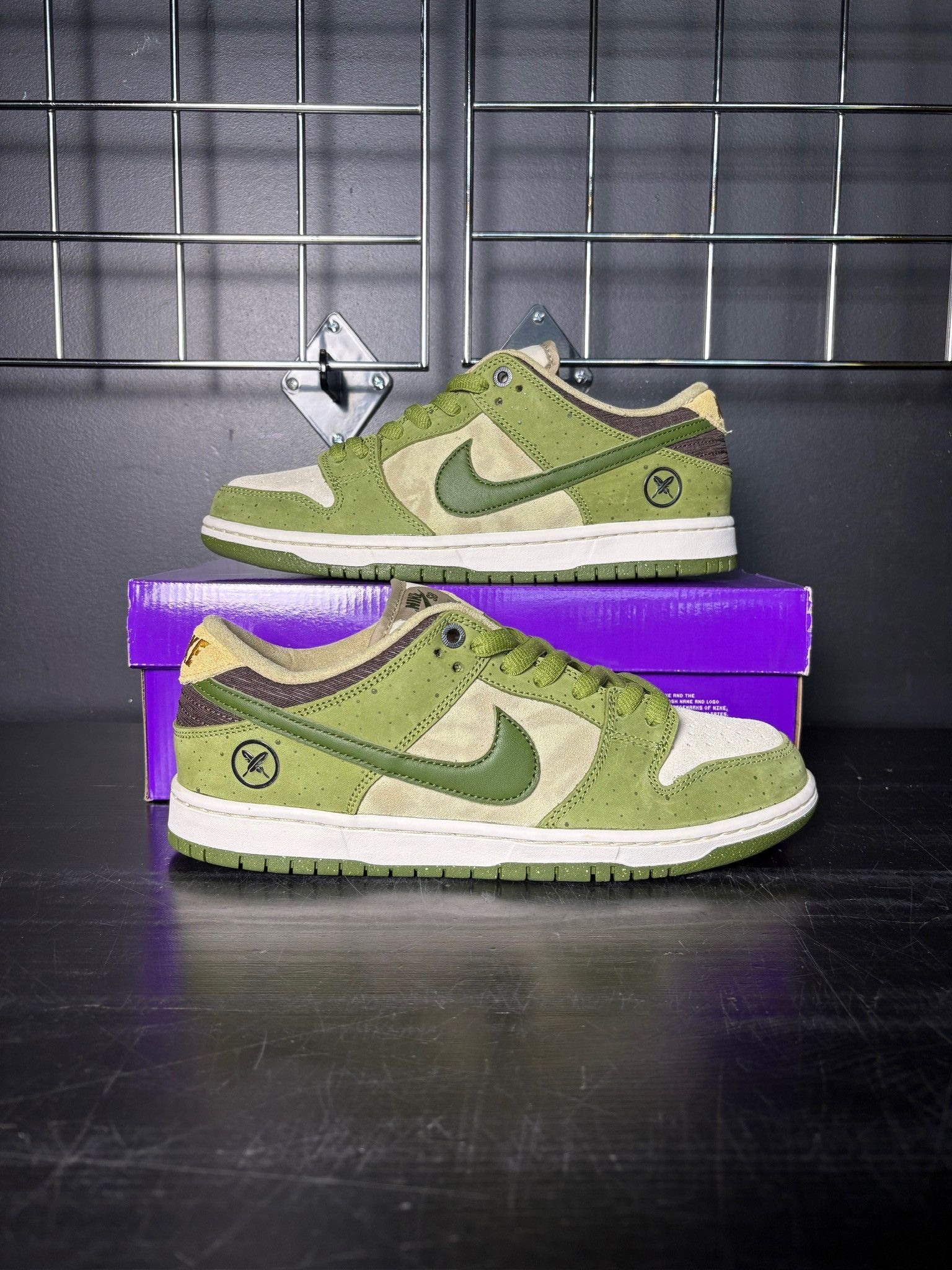 Nike Nike SB Dunk Low x Yuto Horigome "Matcha" - Size 8 Size US 8 / EU 41 - 1 Thumbnail