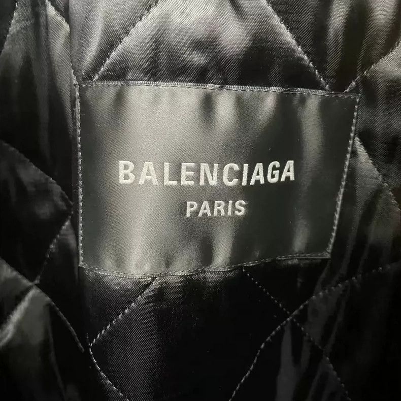Balenciaga Balenciaga Black logo reflective striped logo leather jack Size US L / EU 52-54 / 3 - 6 Thumbnail