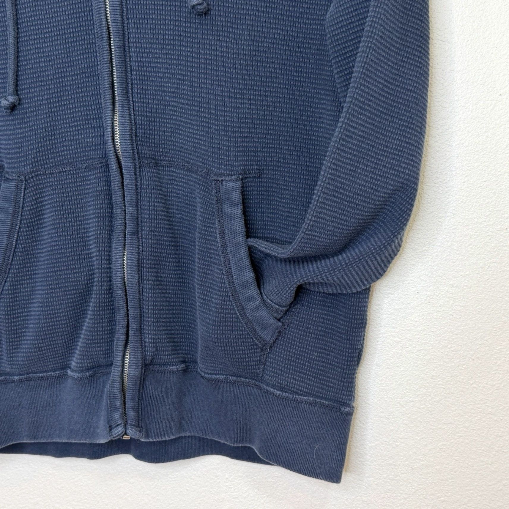 American Eagle Outfitters American Eagle Sweatshirt Mens XL Dark Blue Full Zip Hooded Waffle Weave Y2K Size US XL / EU 56 / 4 - 4 Thumbnail