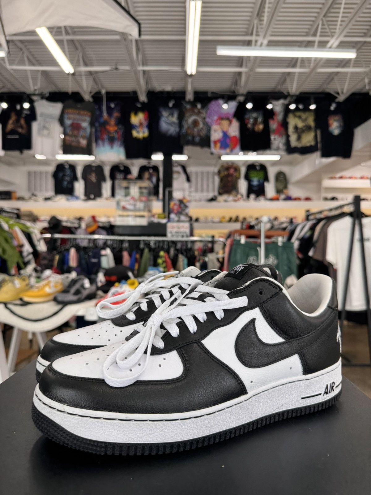 Nike Nike Air Force 1 Low Terror Squad Blackout Size 11.5 (2023) Size US 11.5 / EU 44-45 - 1 Thumbnail