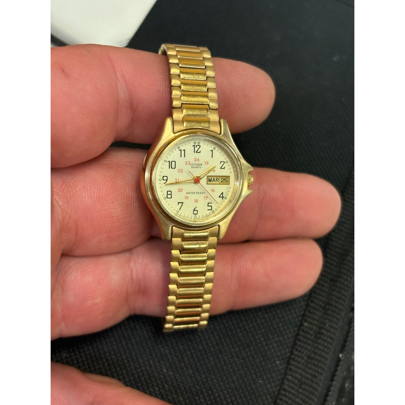 Citizen Citizens 6000-S27182 Gold Tone Women’s Watch! New Battery! Size ONE SIZE - 2 Thumbnail