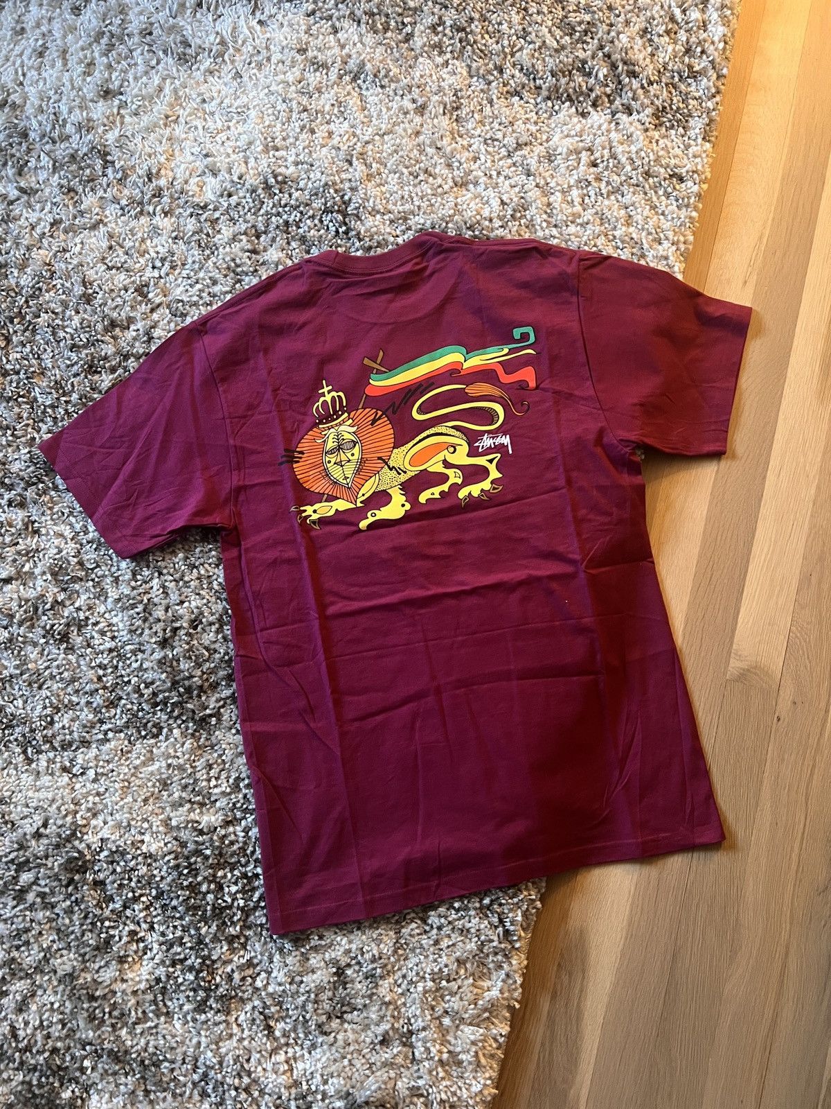 Stussy Rasta Lion T-Shirt Maroon Medium New