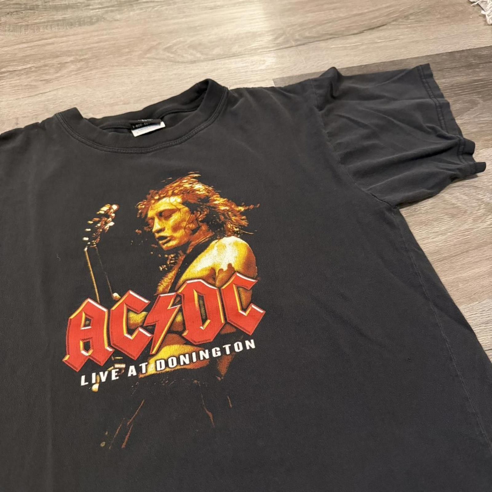 Other vintage AC/DC live at donington t shirt 2004 S Size US S / EU 44-46 / 1 - 1 Thumbnail