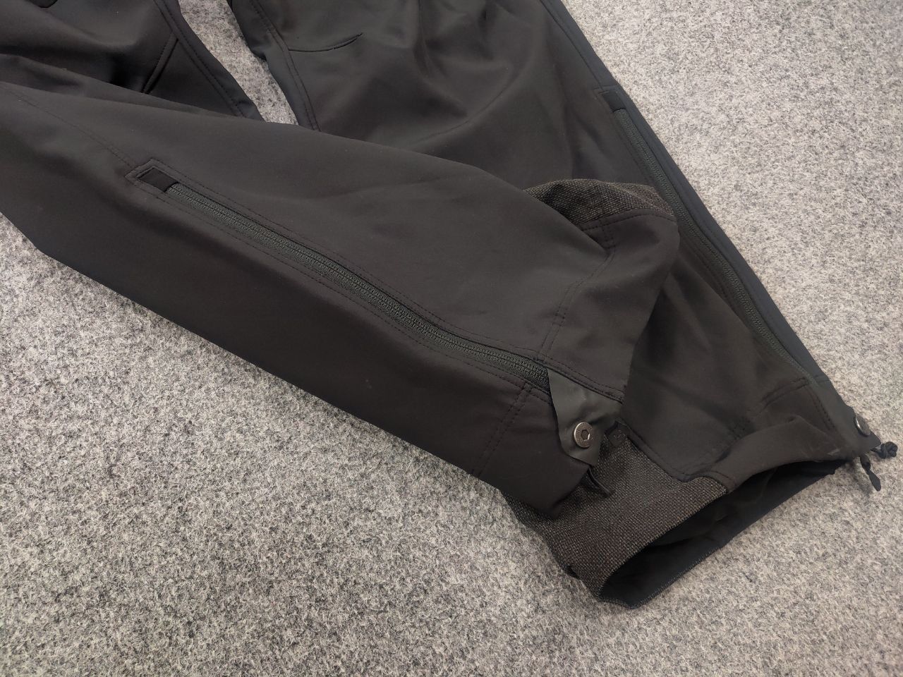 Haglofs Haglofs Pro Shell Black Zip Ski pants with suspenders Size US 36 / EU 52 - 8 Thumbnail