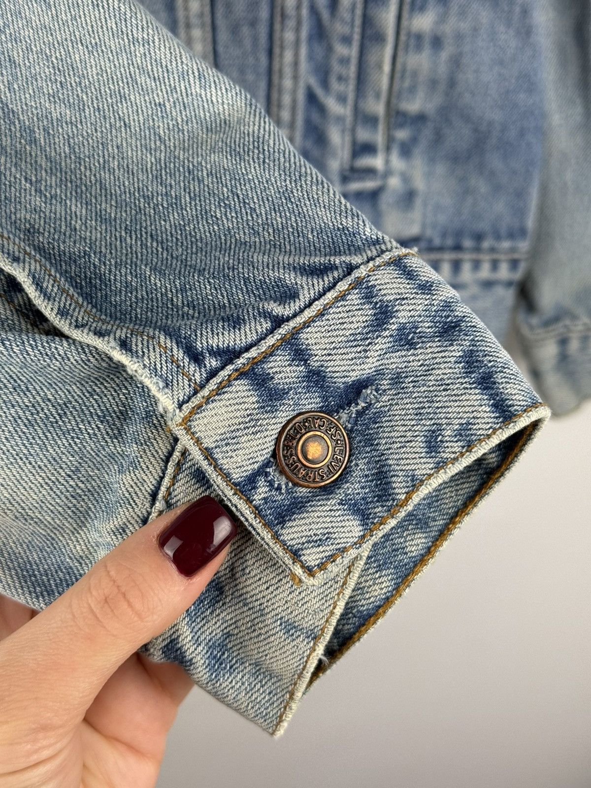 Levi's VTG 90s Levi’s Type 3 Light Blue Washed Denim Trucker Jacket Size US M / EU 48-50 / 2 - 9 Thumbnail