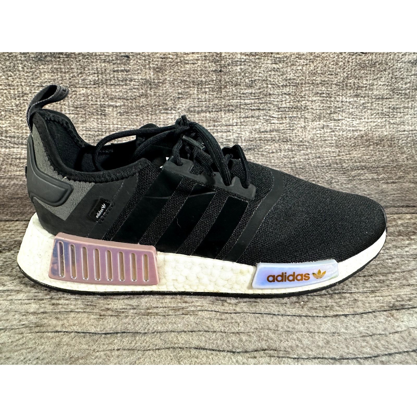 Adidas Adidas Women's NMD R1 Parley Magic Mauve Black Running Shoes Size US 10 / IT 40 - 5 Thumbnail