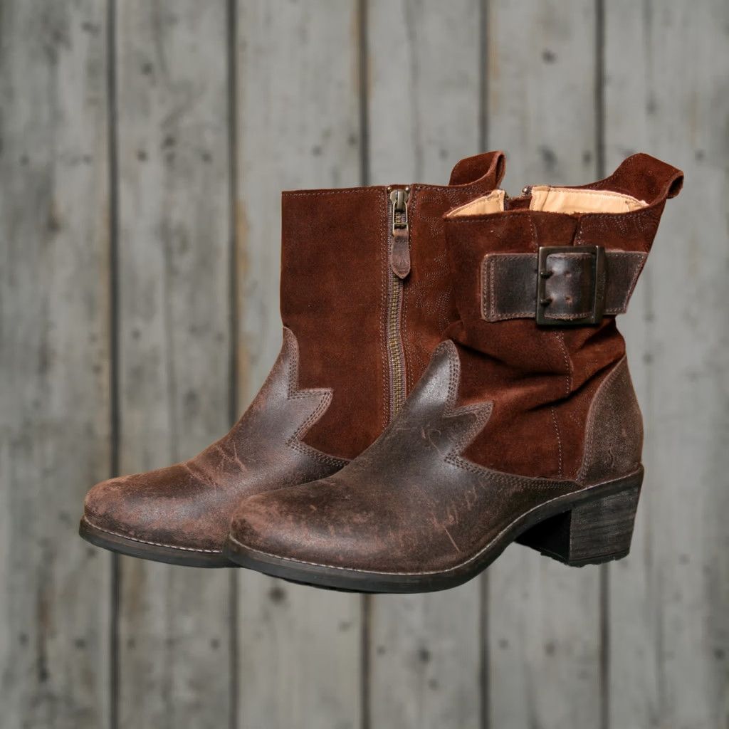 Olukai VINTAGE OluKai 'Kaiulani' Brown Distressed Leather & Suede Ankle Boots EUR 38.5 US 8.5 Womens Bootie Leather Brown Size US 9 / IT 39 - 1 Thumbnail