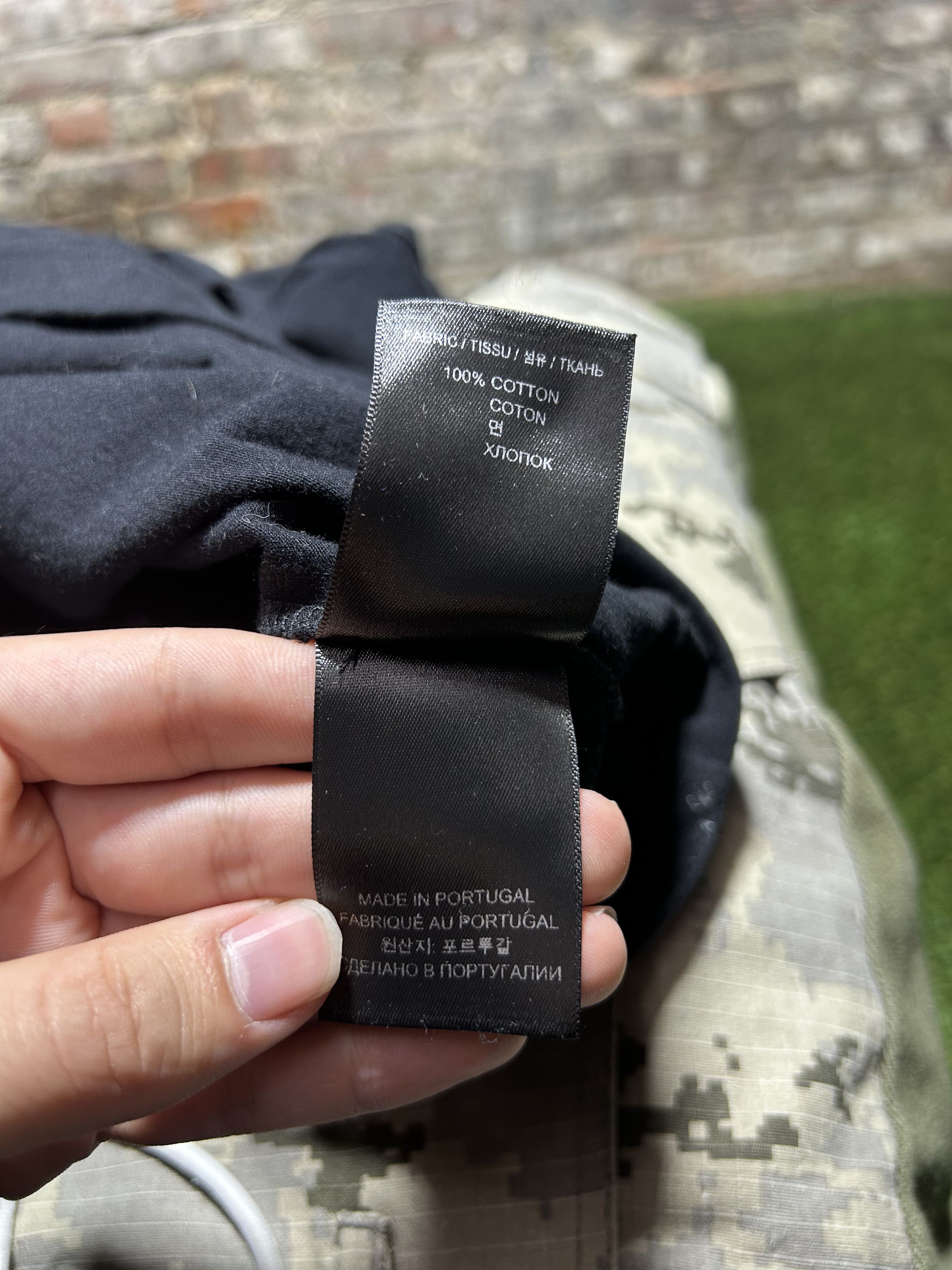 Vetements Vetements Translation Logo Tee Size US XS / EU 42 / 0 - 6 Thumbnail