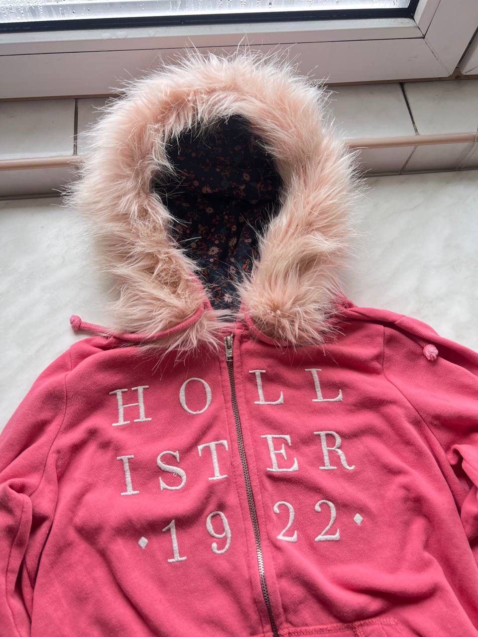 Hollister Y2K Hollister 2000s Full Faux Fuzzy Fur Hoodie Lgb Style VTG Size M / US 6-8 / IT 42-44 - 2 Thumbnail