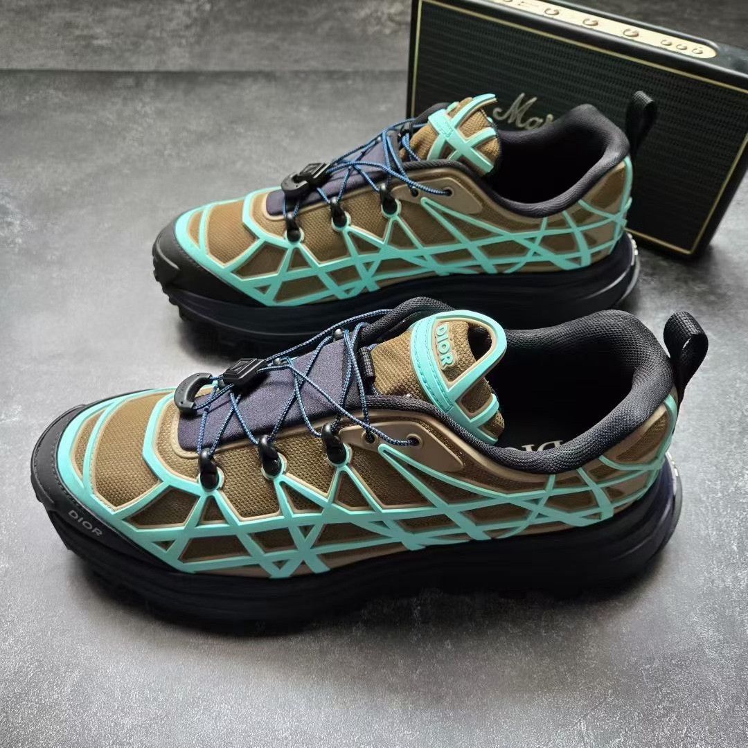 Balenciaga Balenciaga Blue Lowtop Sneakers 31 Men Size US 5 / EU 37 - 1 Thumbnail