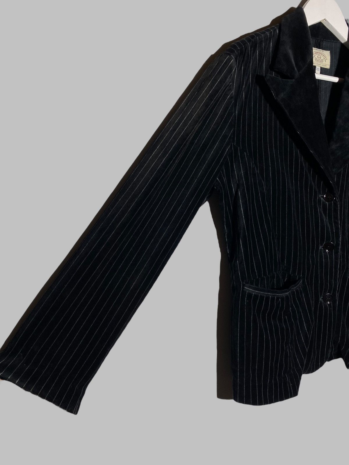 Armani Vintage 90s Armani Jeans Velour Striped Black Women’s Blazer Size M / US 6-8 / IT 42-44 - 7 Thumbnail