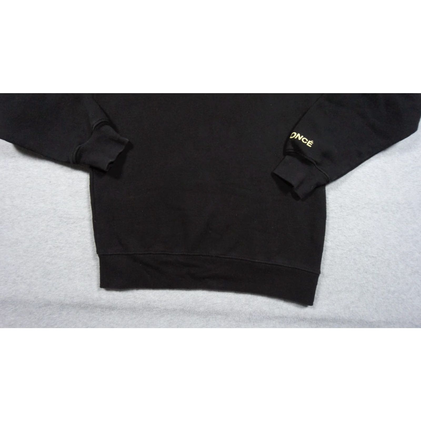 Vintage Beyonce Sweatshirt Mens Small Black Cotton Fleece Logo Lemonade Hip Hop Music Mens Size US S / EU 44-46 / 1 - 3 Thumbnail