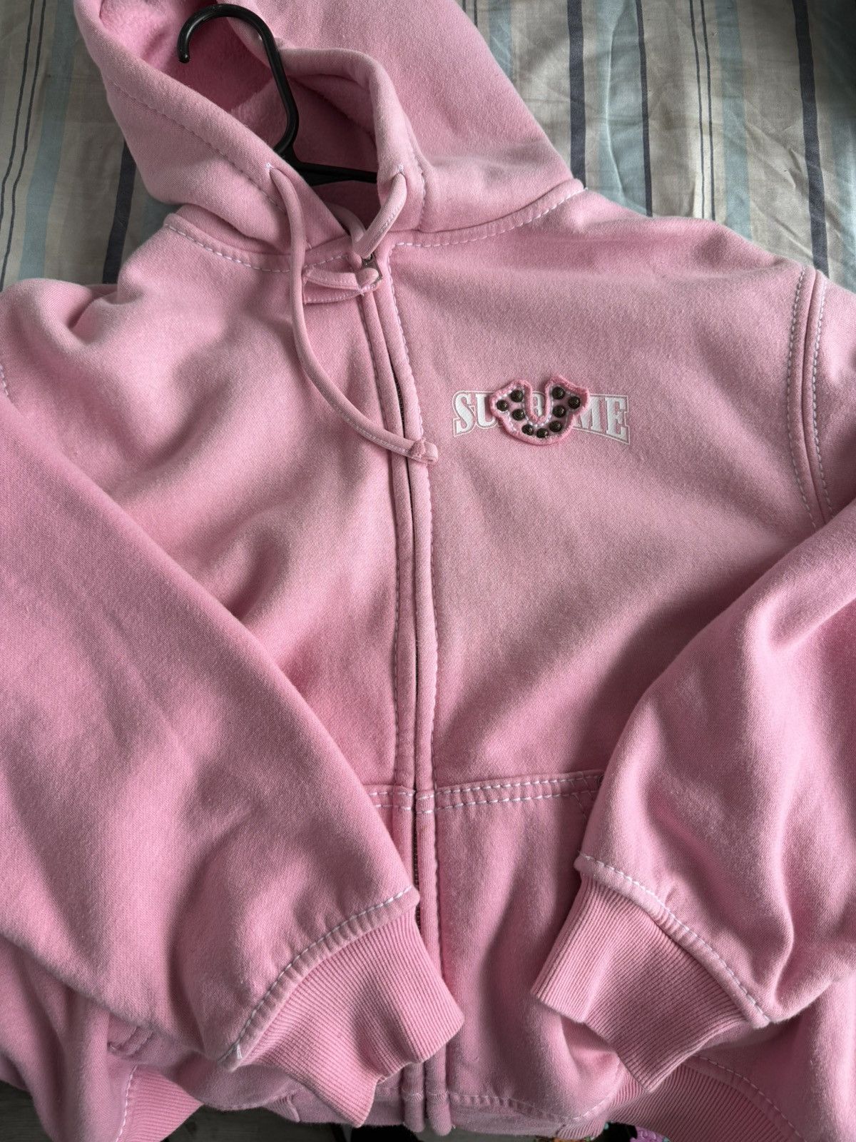 Supreme × True Religion Pink supreme x true religion hoodie Size US S / EU 44-46 / 1 - 1 Thumbnail