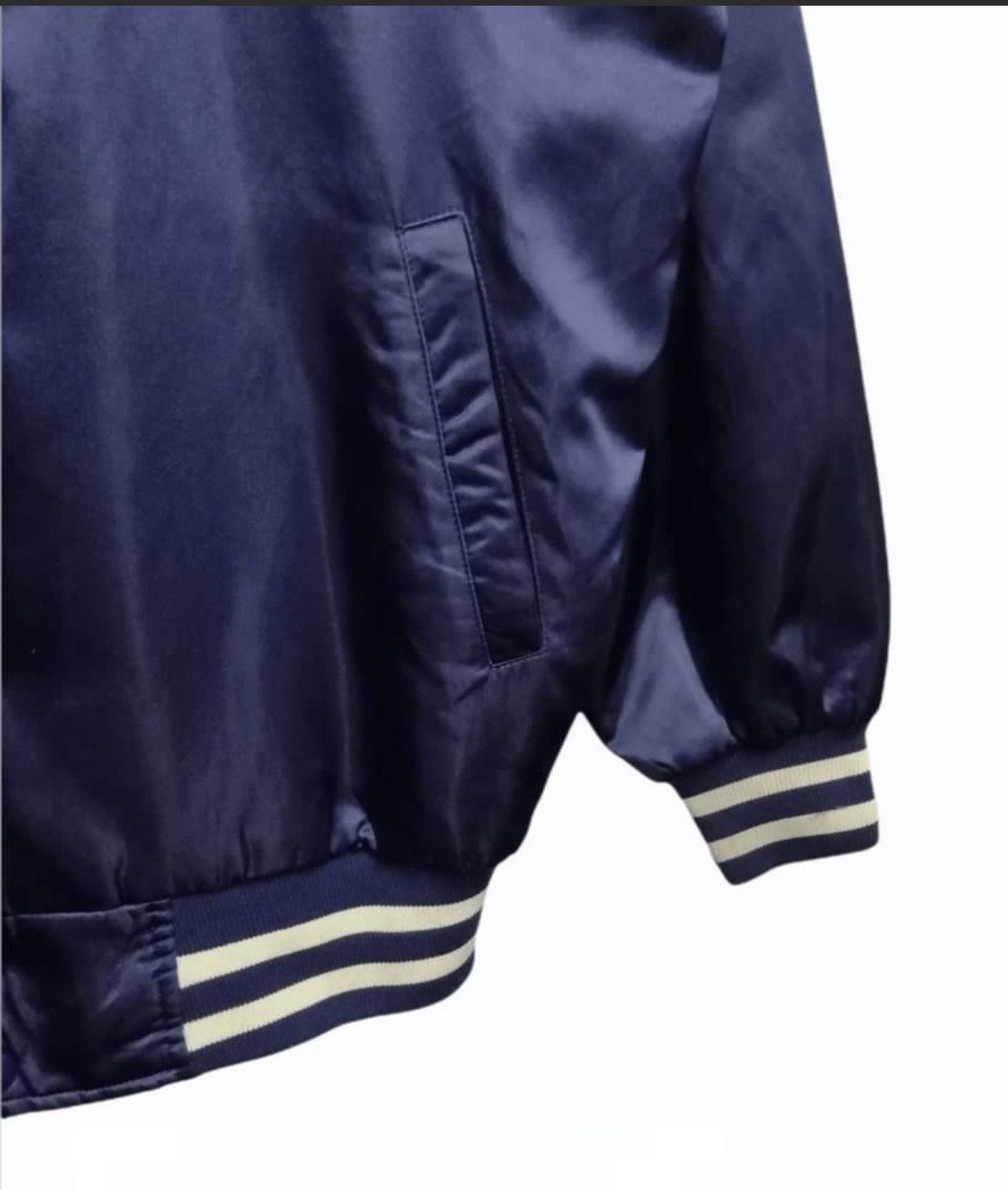 MLB VINTAGE NEW YORK YANKEES MLB SATIN VARSITY JACKET Size US M / EU 48-50 / 2 - 4 Thumbnail