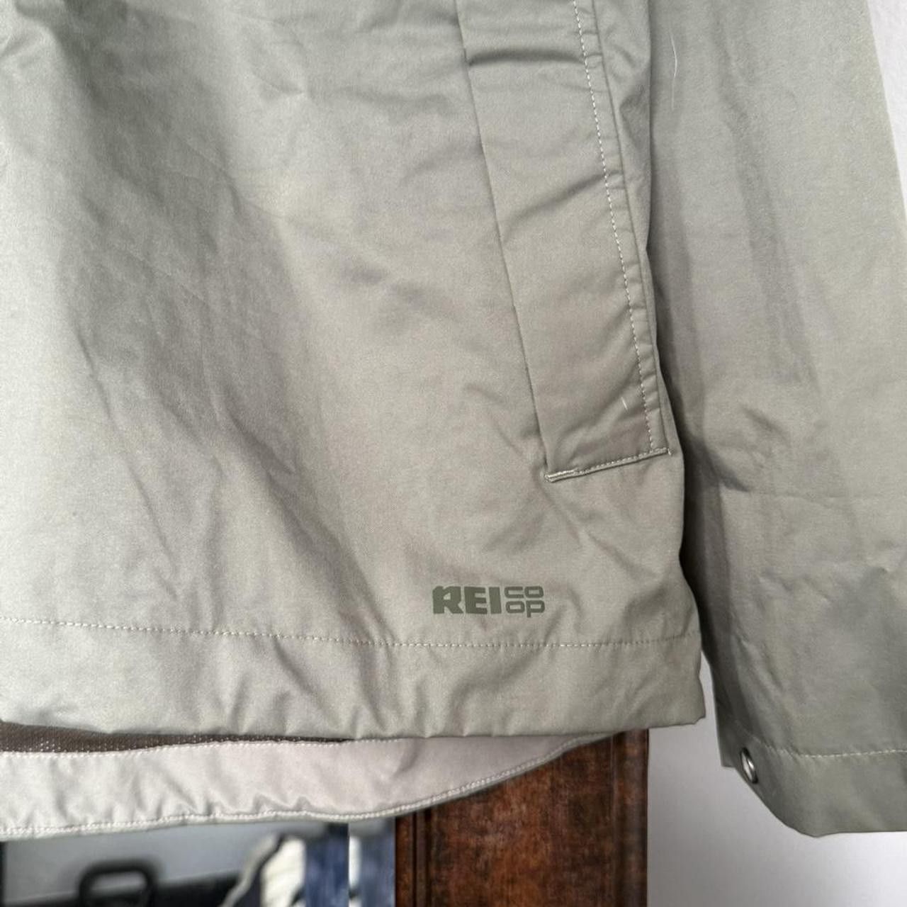 Rei REILightweight Rain Jacket (water resistant) Small... Size US S / EU 44-46 / 1 - 2 Thumbnail