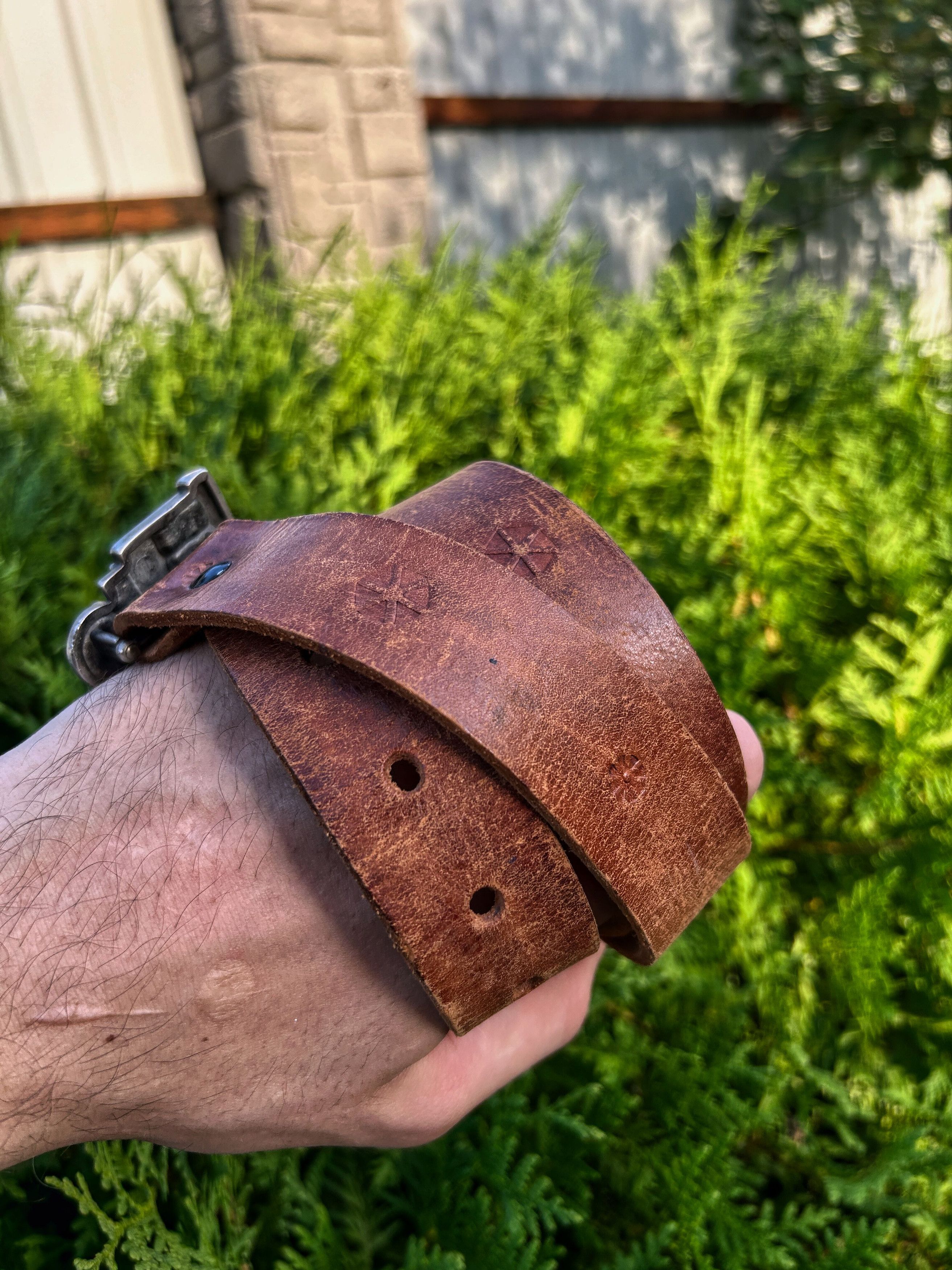 Japanese Brand Vintage Train Buckle Brown Distressed Leather Belt Western Size ONE SIZE - 5 Thumbnail